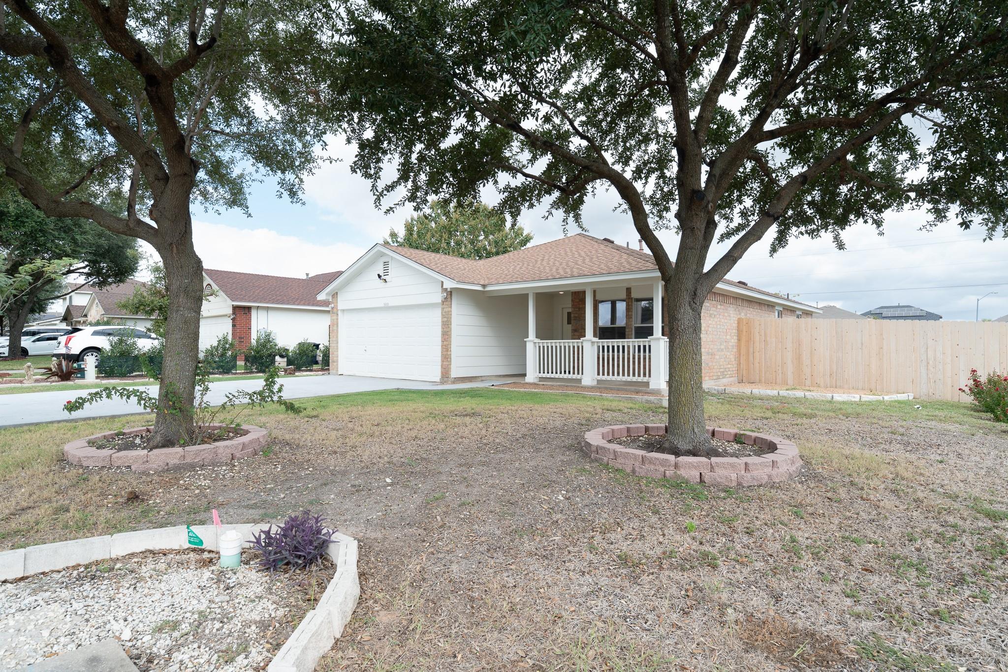 500 Mitchell Dr Property Photo 3