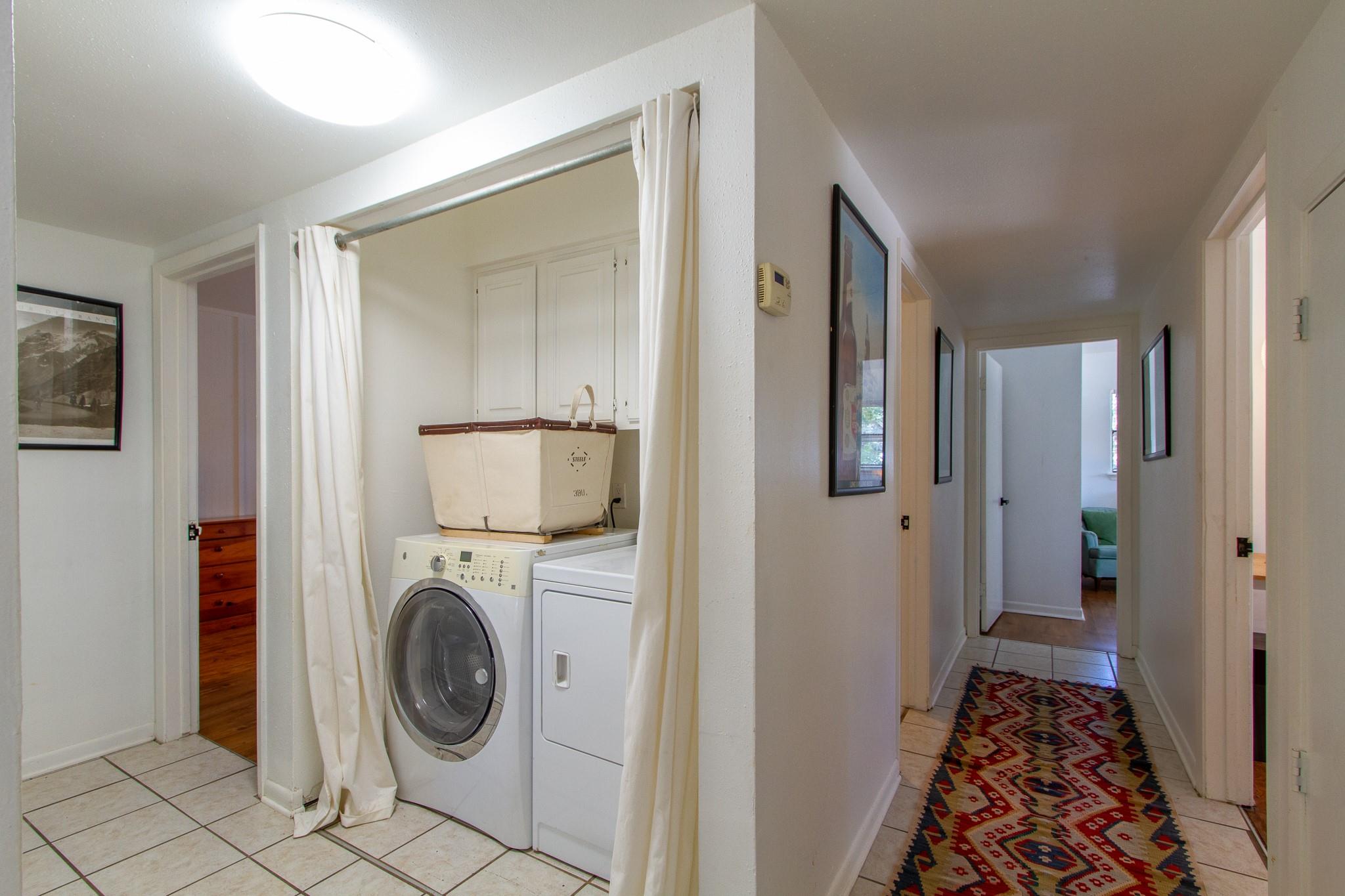 208 Hackberry St Property Photo 7