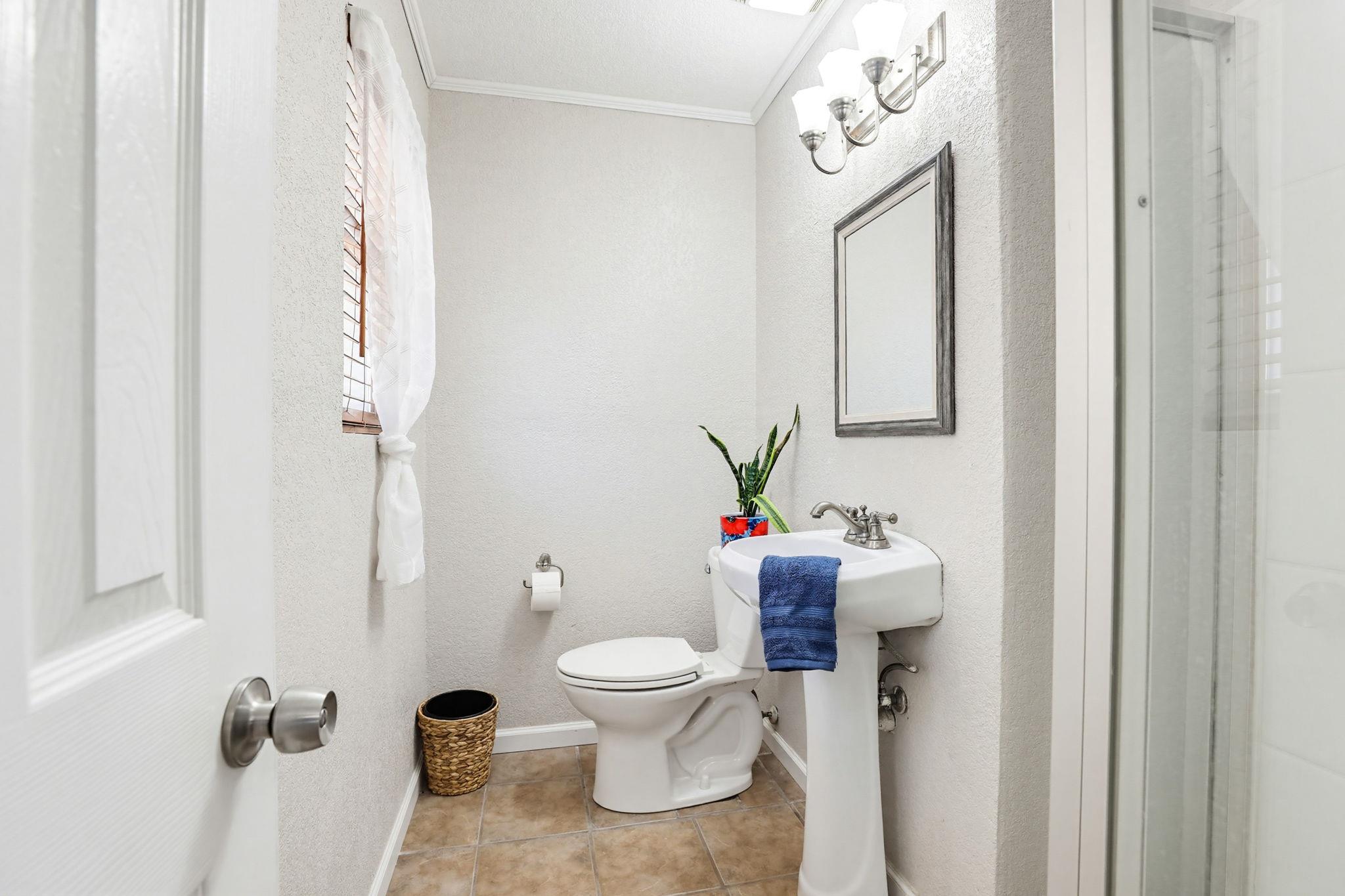 125 Glendale St Property Photo 15