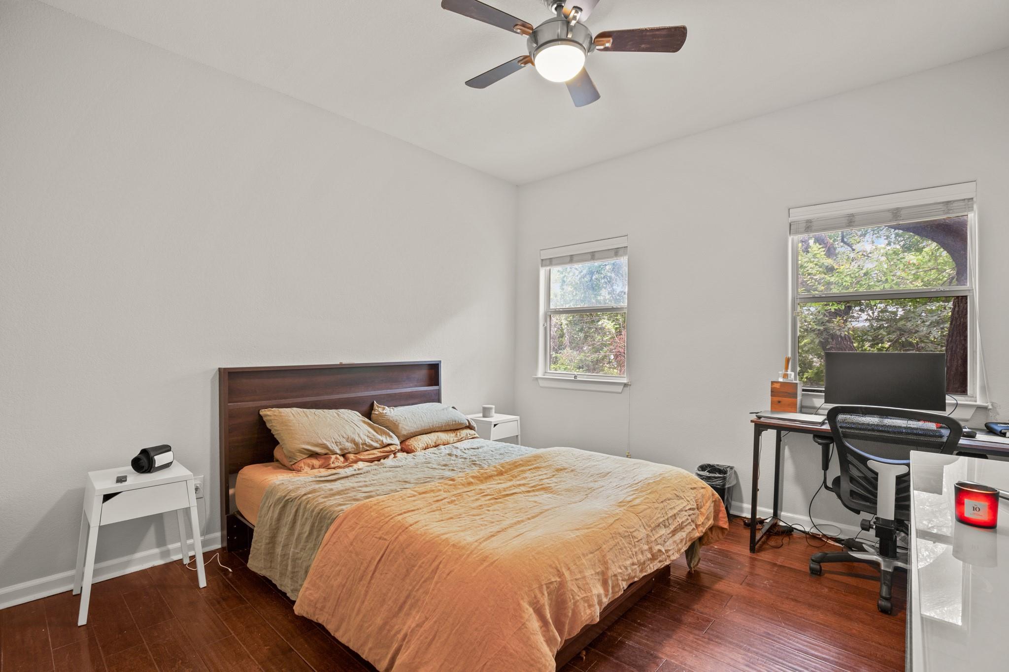 2111 E 8th St Property Photo 19