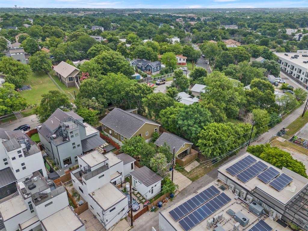 2111 E 8th St Property Photo 39