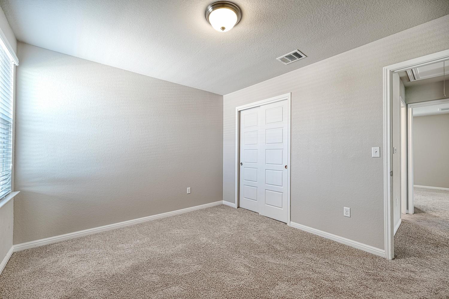 100 Northern Flicker St Property Photo 17