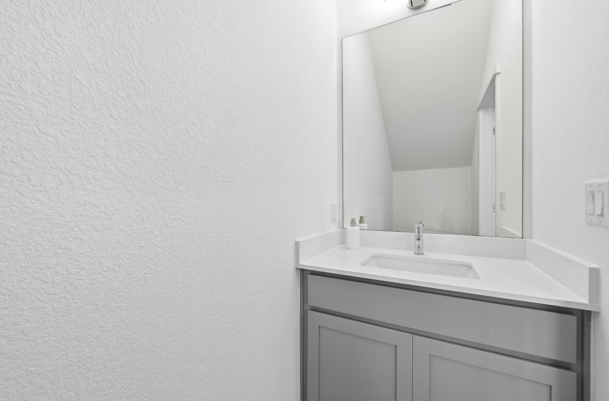 513 Burlington Dr #b Property Photo 12