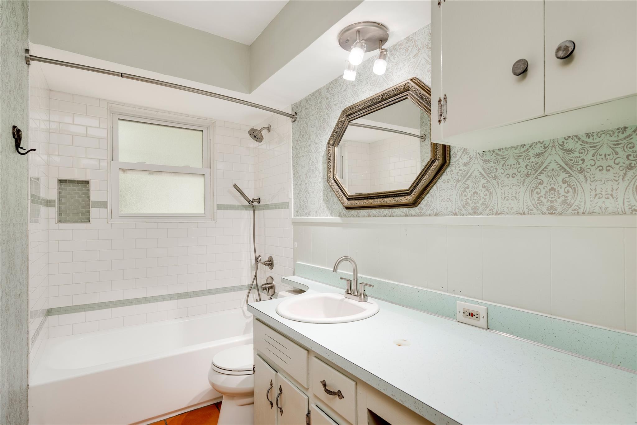 1707 Overhill Dr Property Photo 11