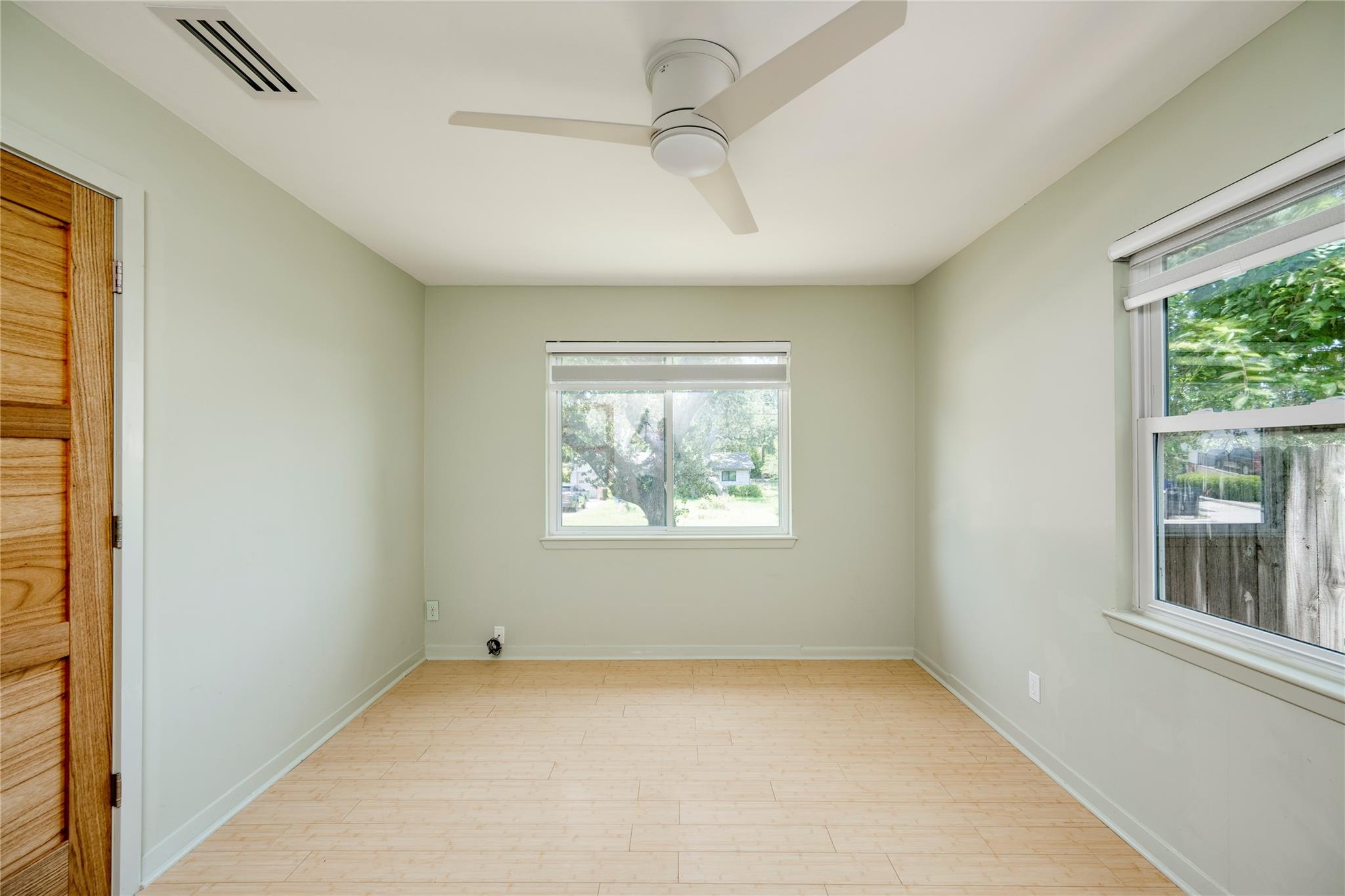1707 Overhill Dr Property Photo 16
