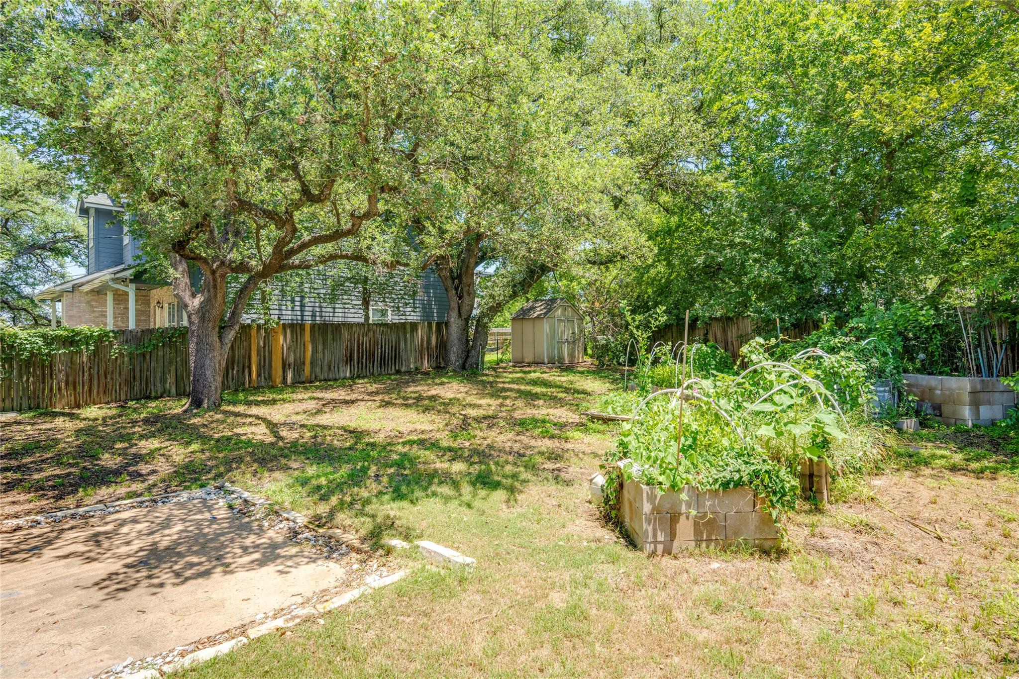 1707 Overhill Dr Property Photo 31
