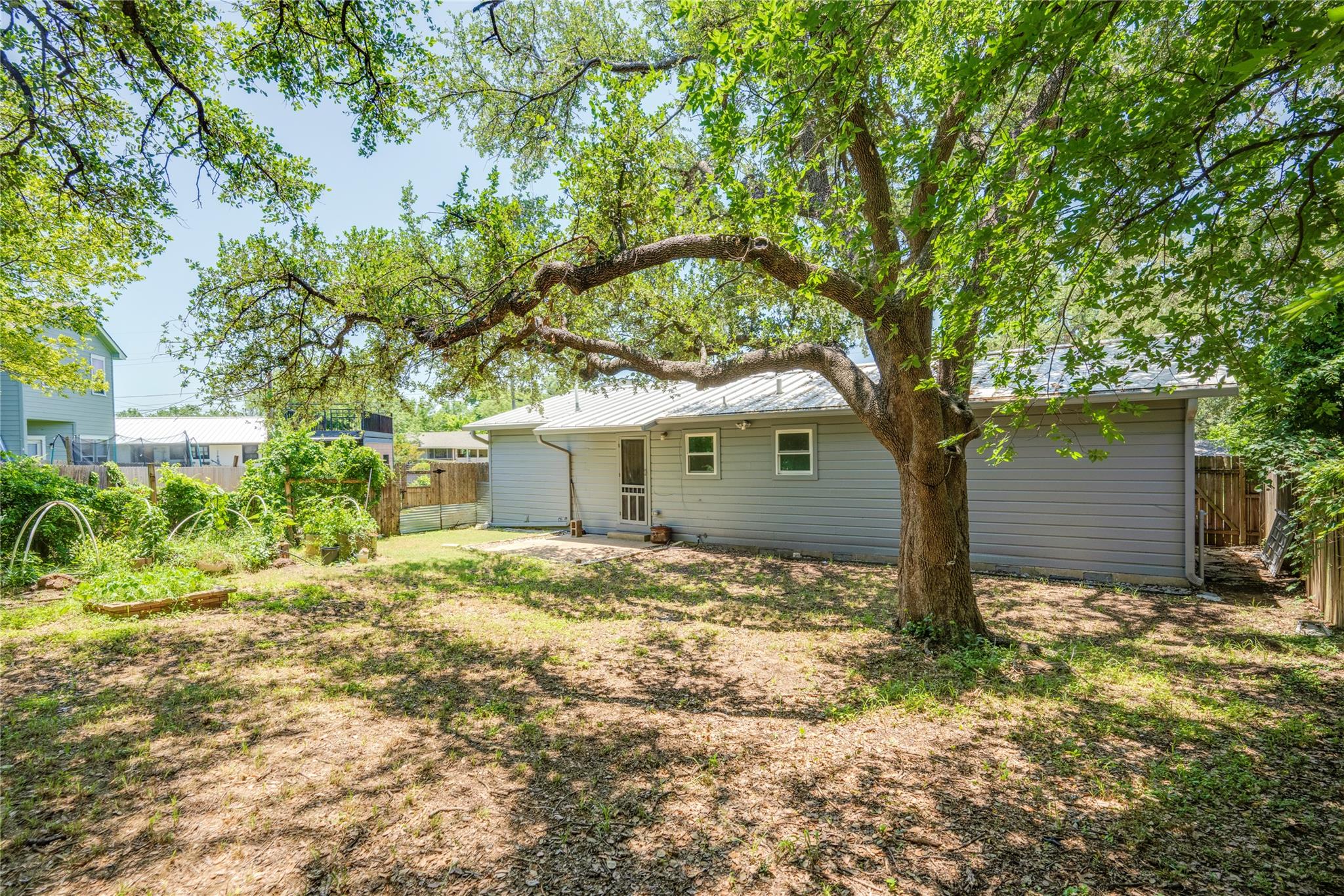 1707 Overhill Dr Property Photo 35