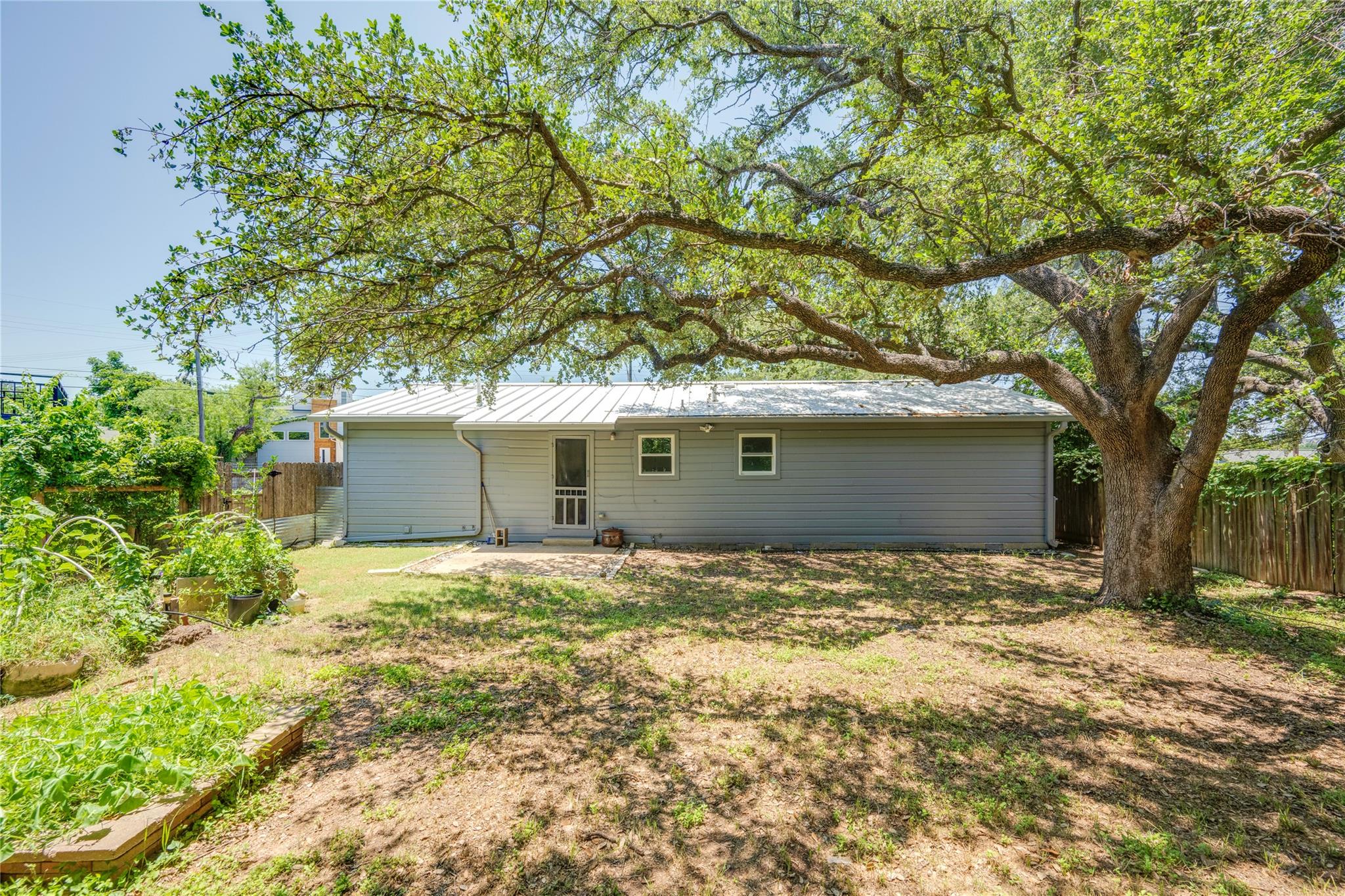 1707 Overhill Dr Property Photo 36