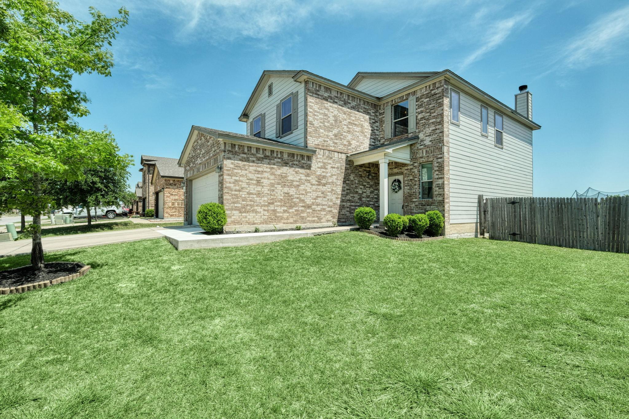 13505 Abraham Lincoln St Property Photo 2