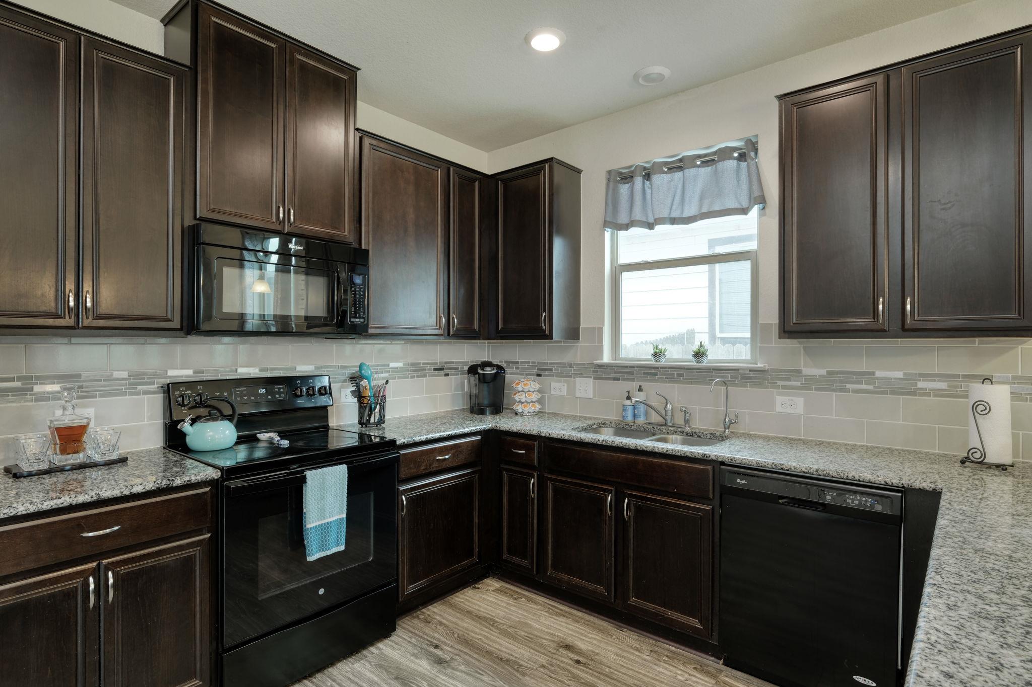 13505 Abraham Lincoln St Property Photo 12