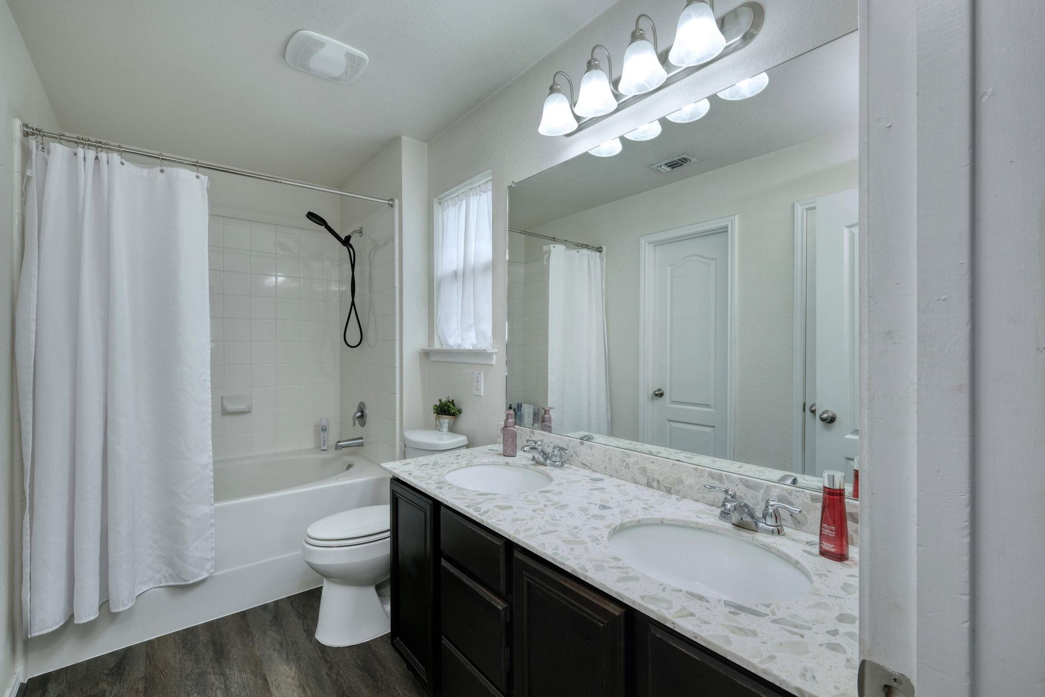 13505 Abraham Lincoln St Property Photo 20