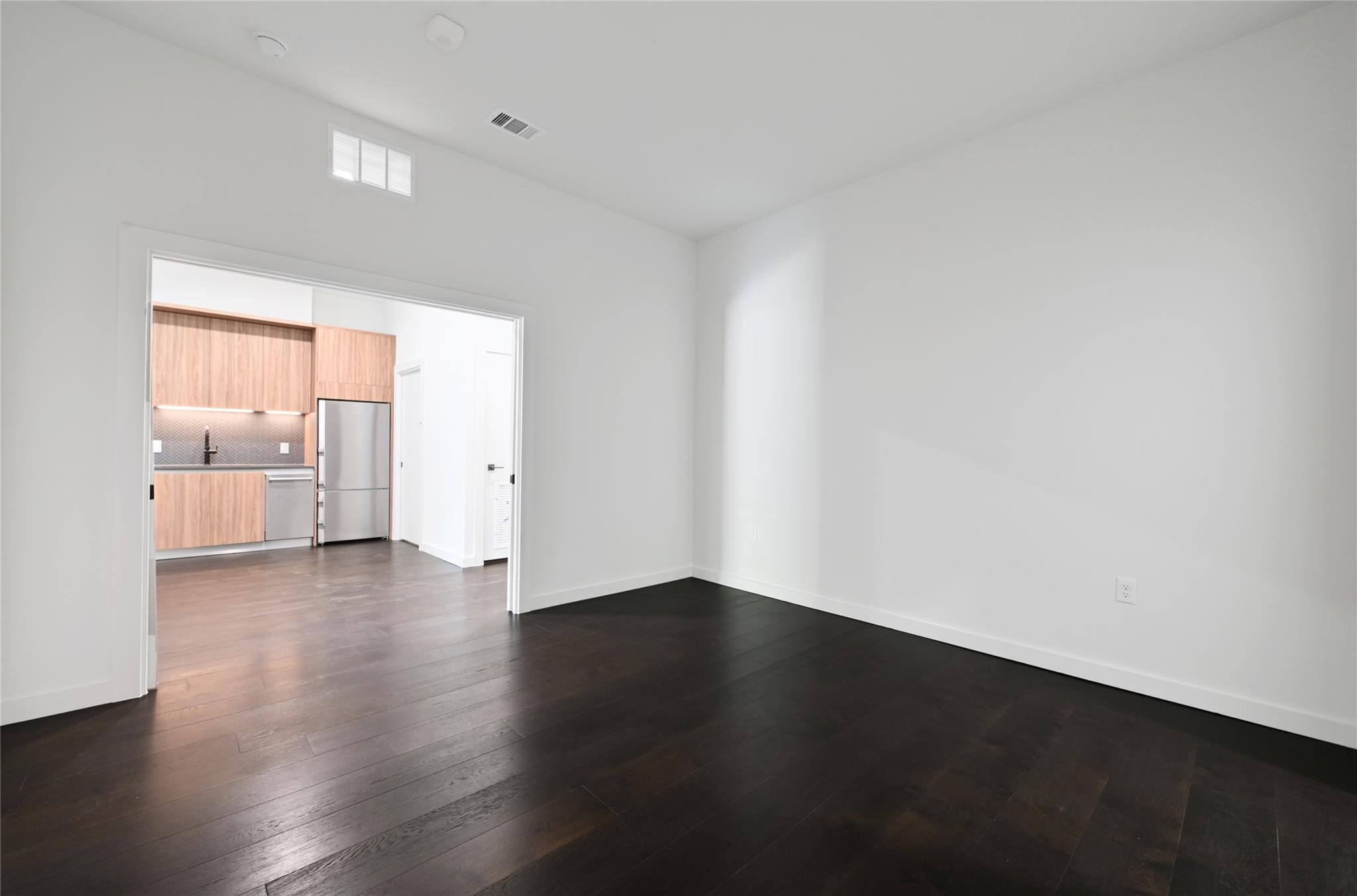 2209 S 1st St #107 Property Photo 19