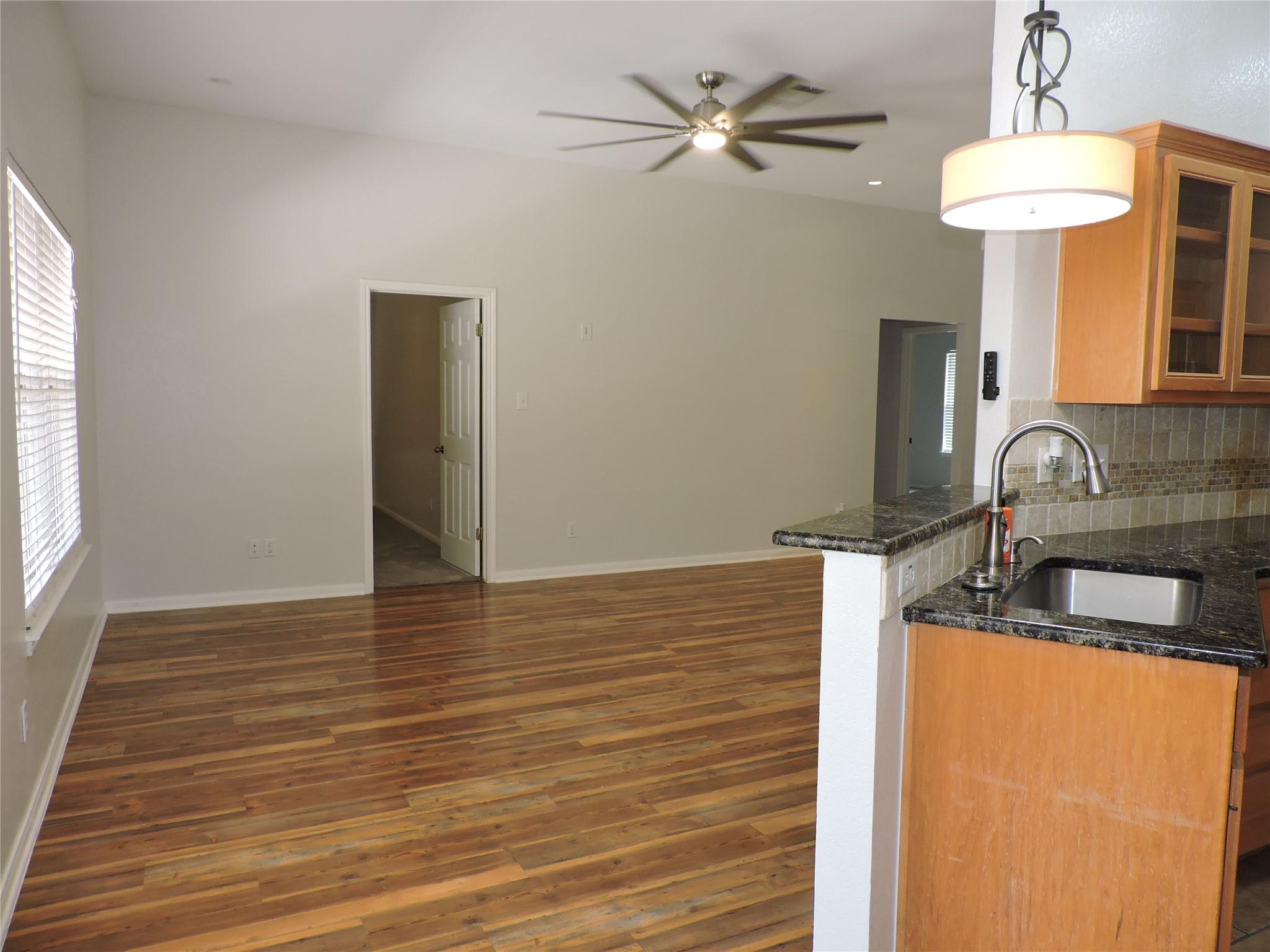 1404 Peachtree Valley Dr Property Photo 10