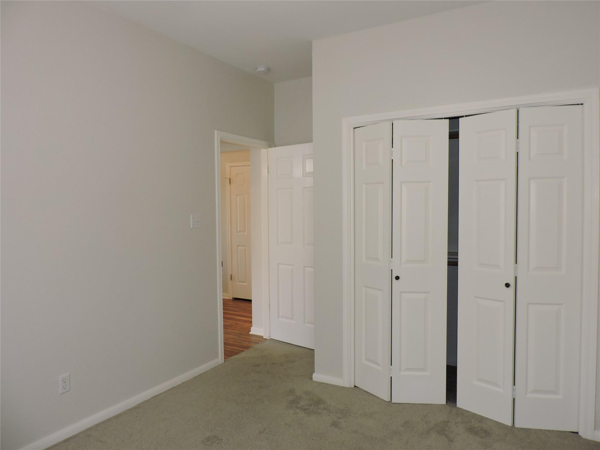1404 Peachtree Valley Dr Property Photo 15