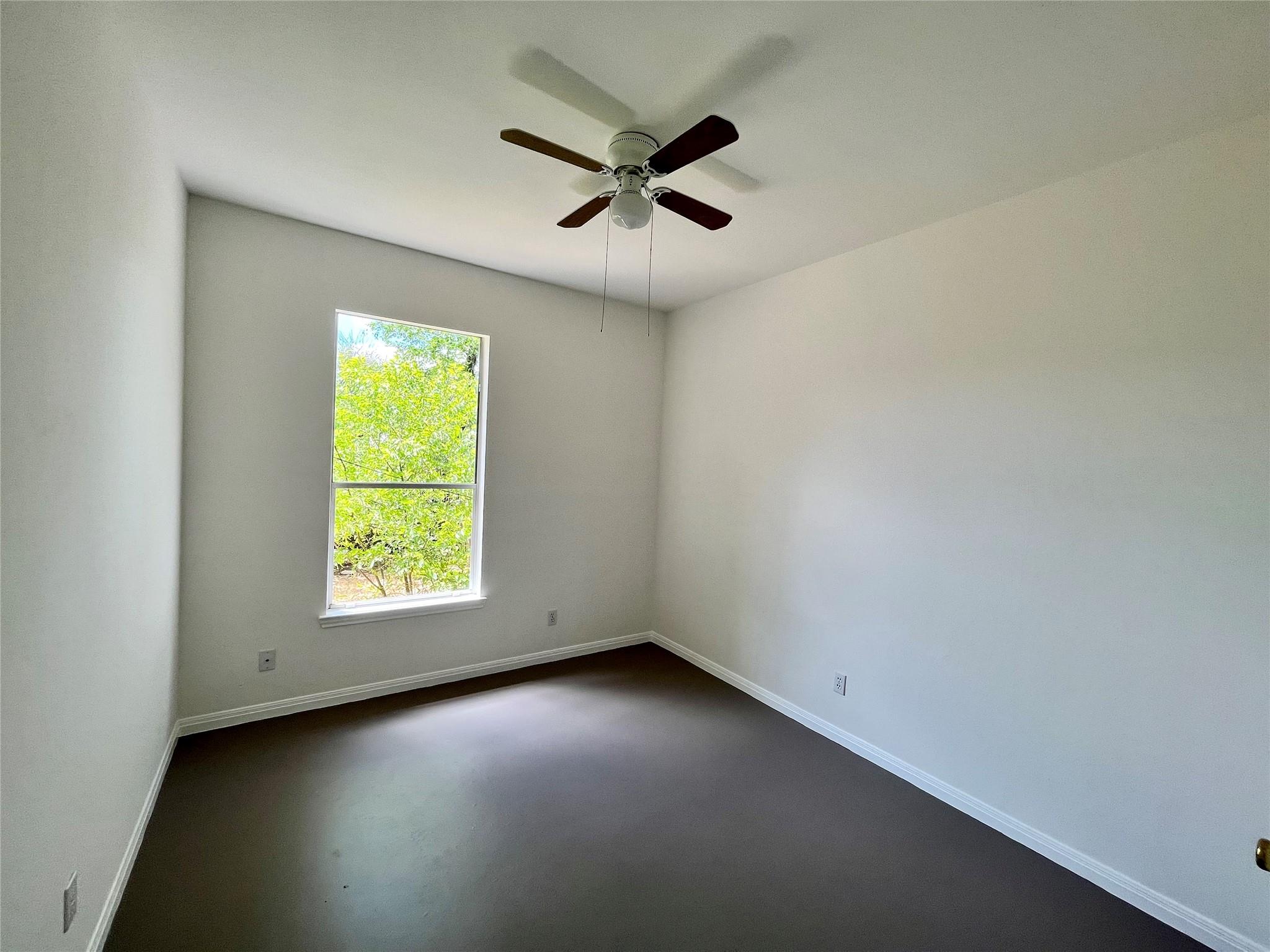 515 Gregory Ct Property Photo 9