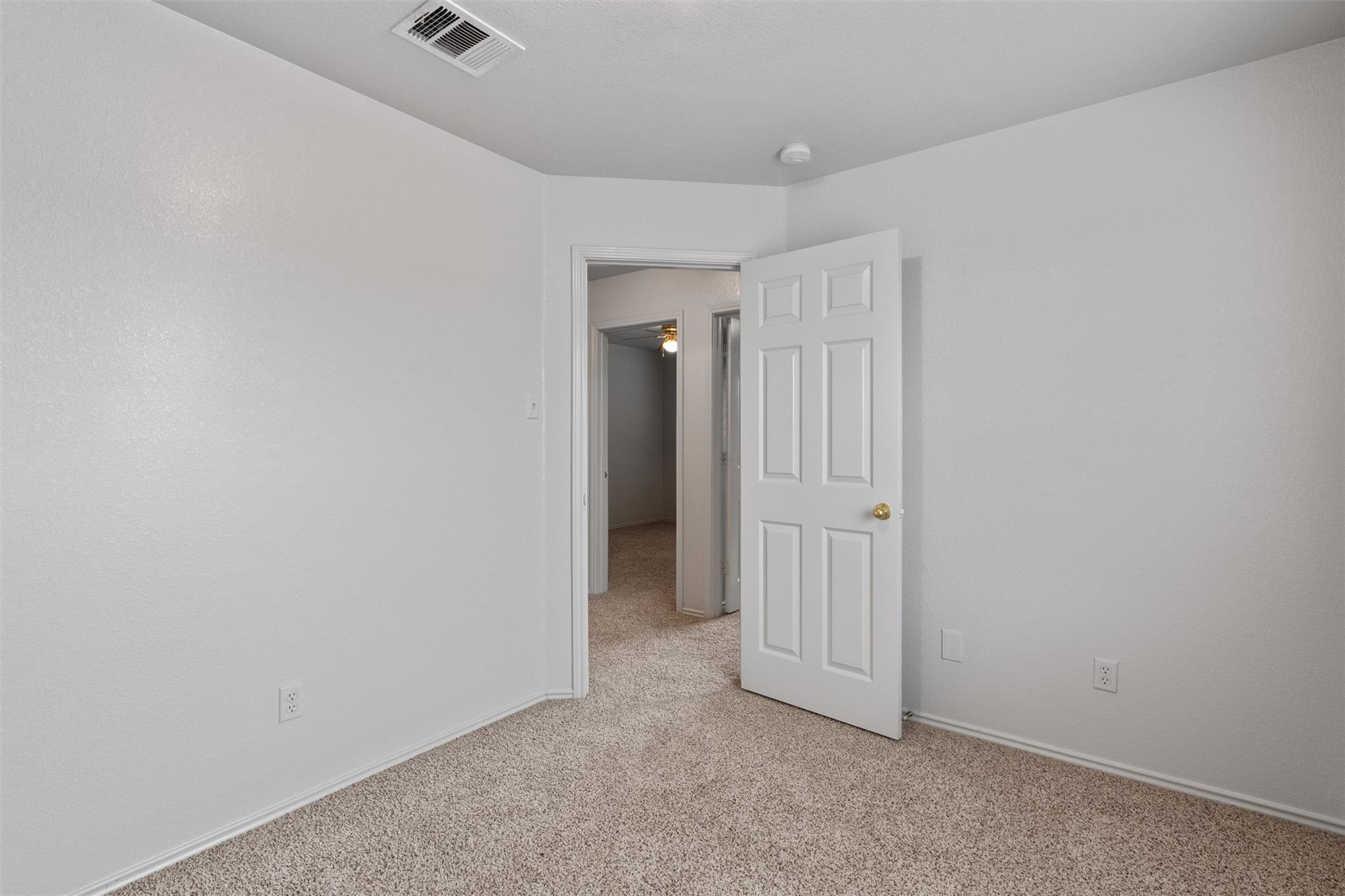 12921 White House St Property Photo 19