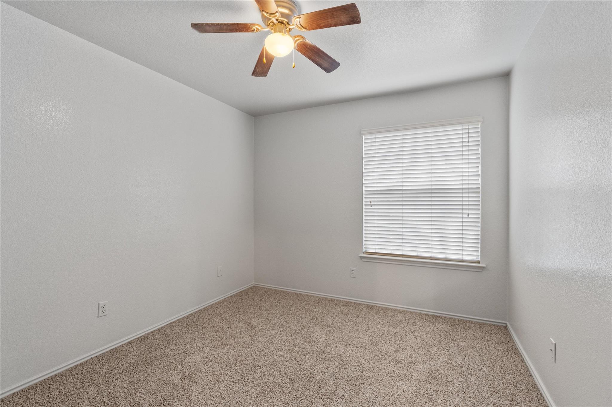 12921 White House St Property Photo 22