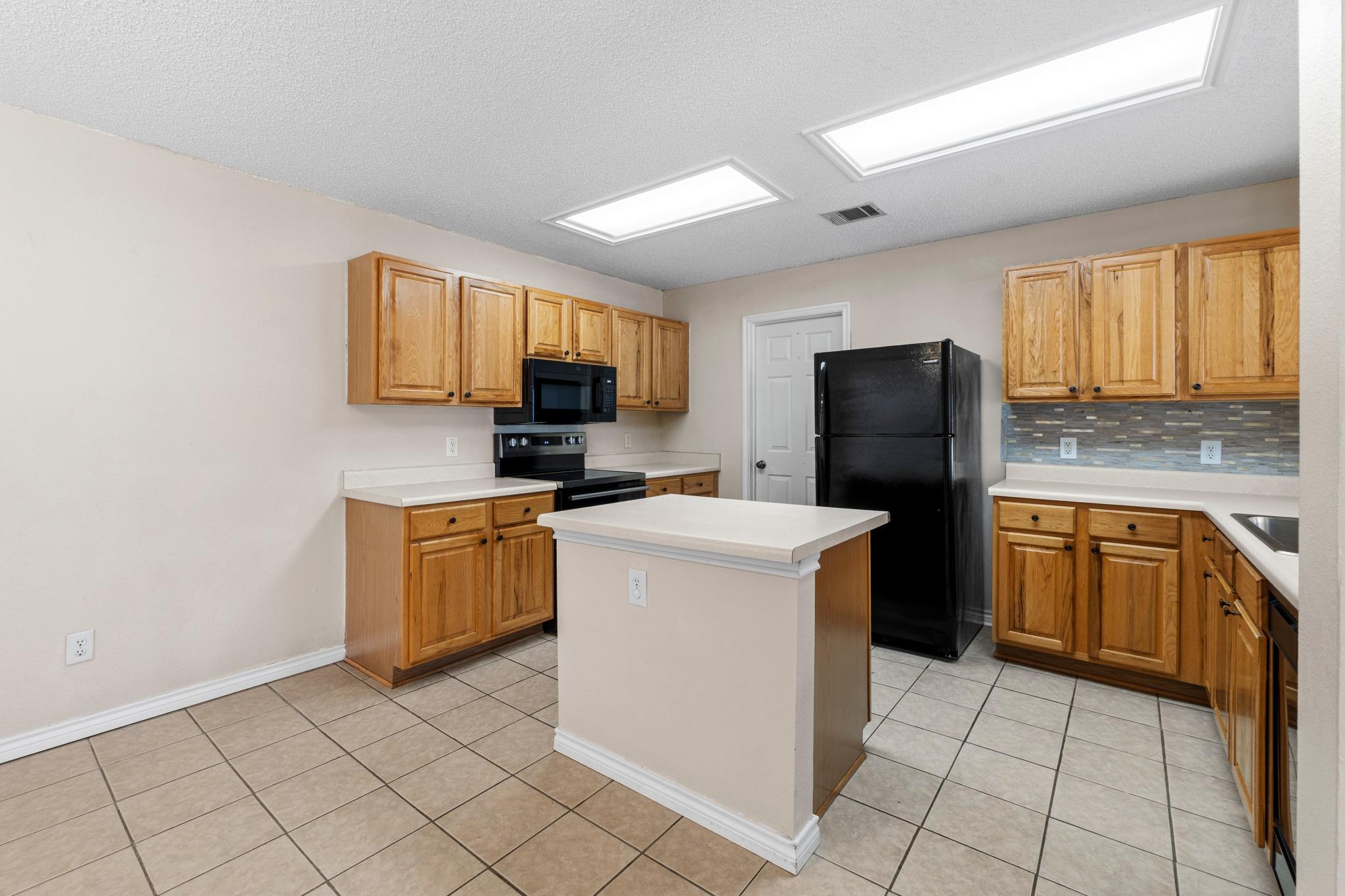 1704 Matagorda Dr Property Photo 9