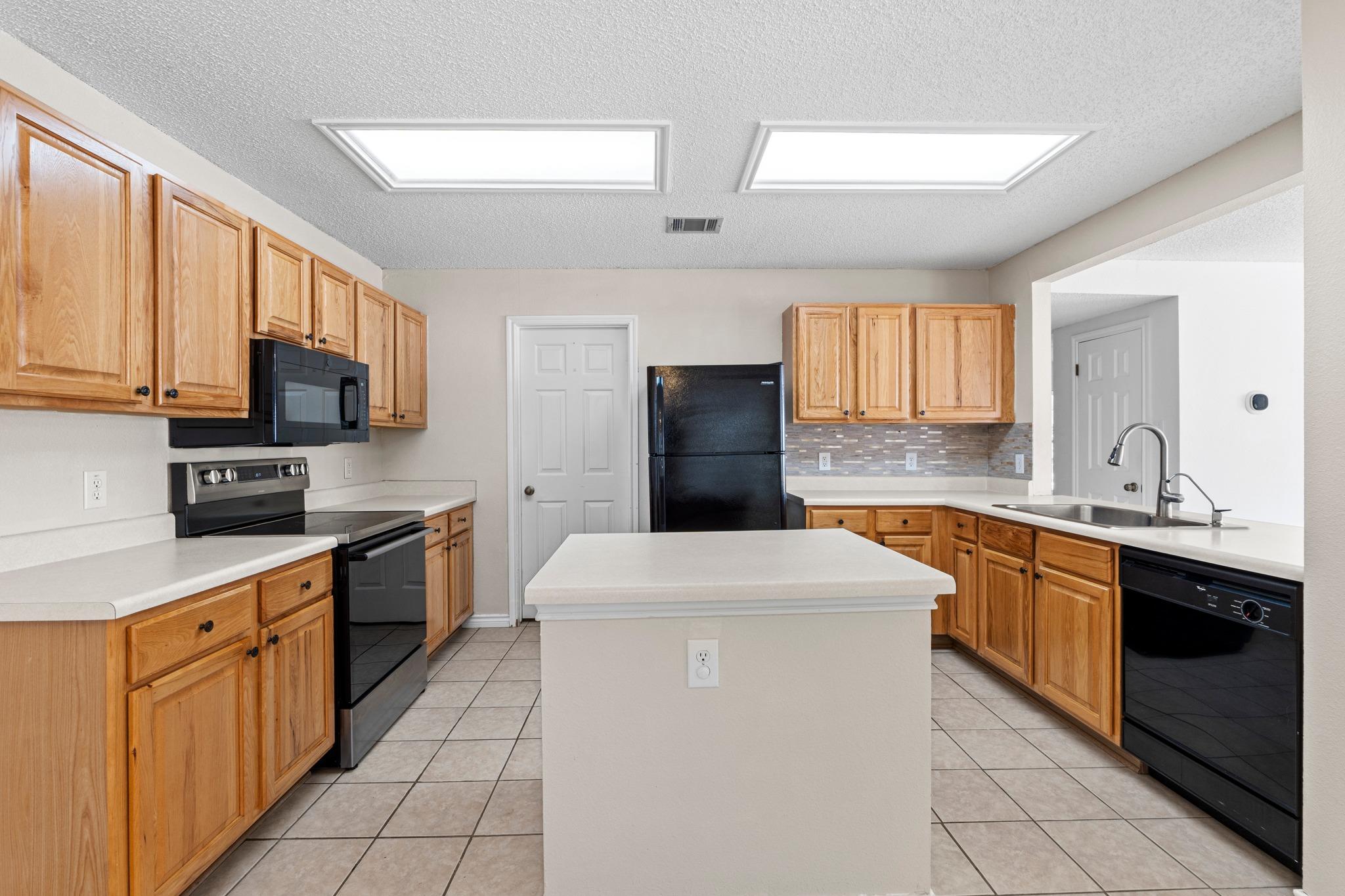 1704 Matagorda Dr Property Photo 11
