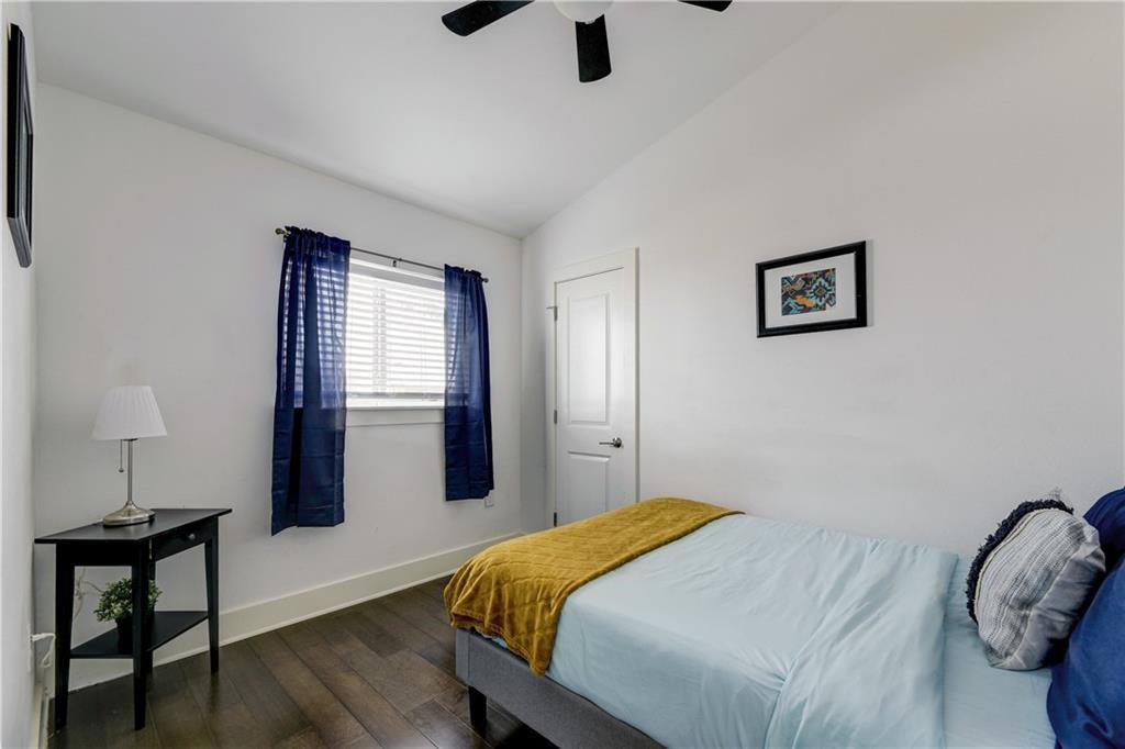 1126 1/2 Chicon St #2 Property Photo 6