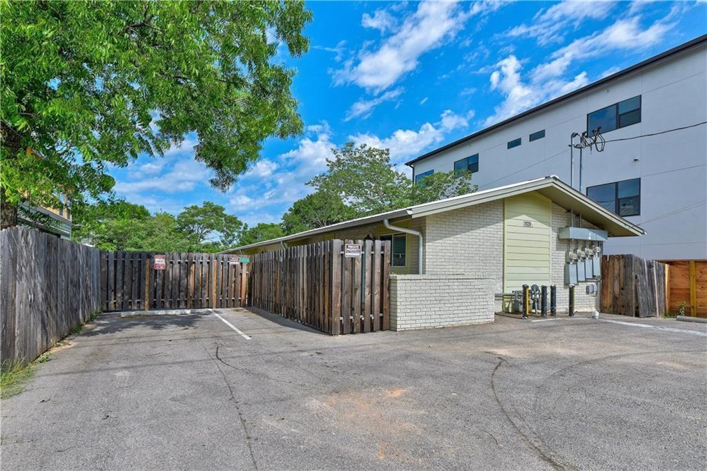 1126 1/2 Chicon St #2 Property Photo 11
