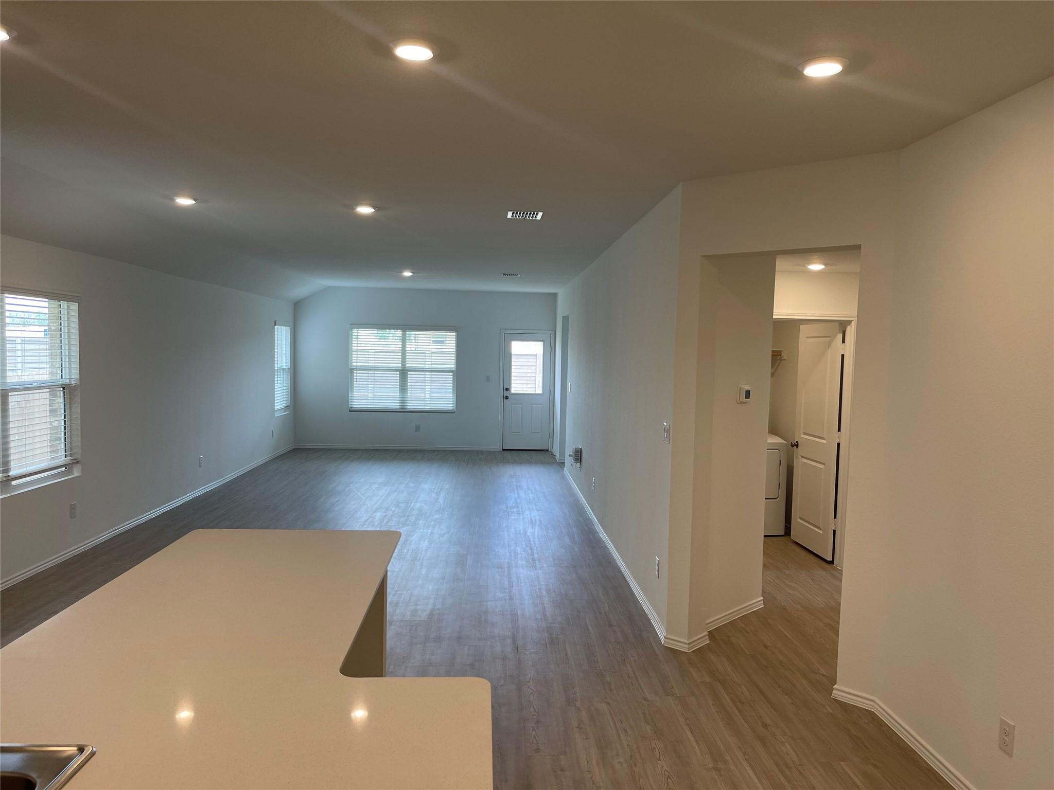 609 Avre Loop Property Photo 10
