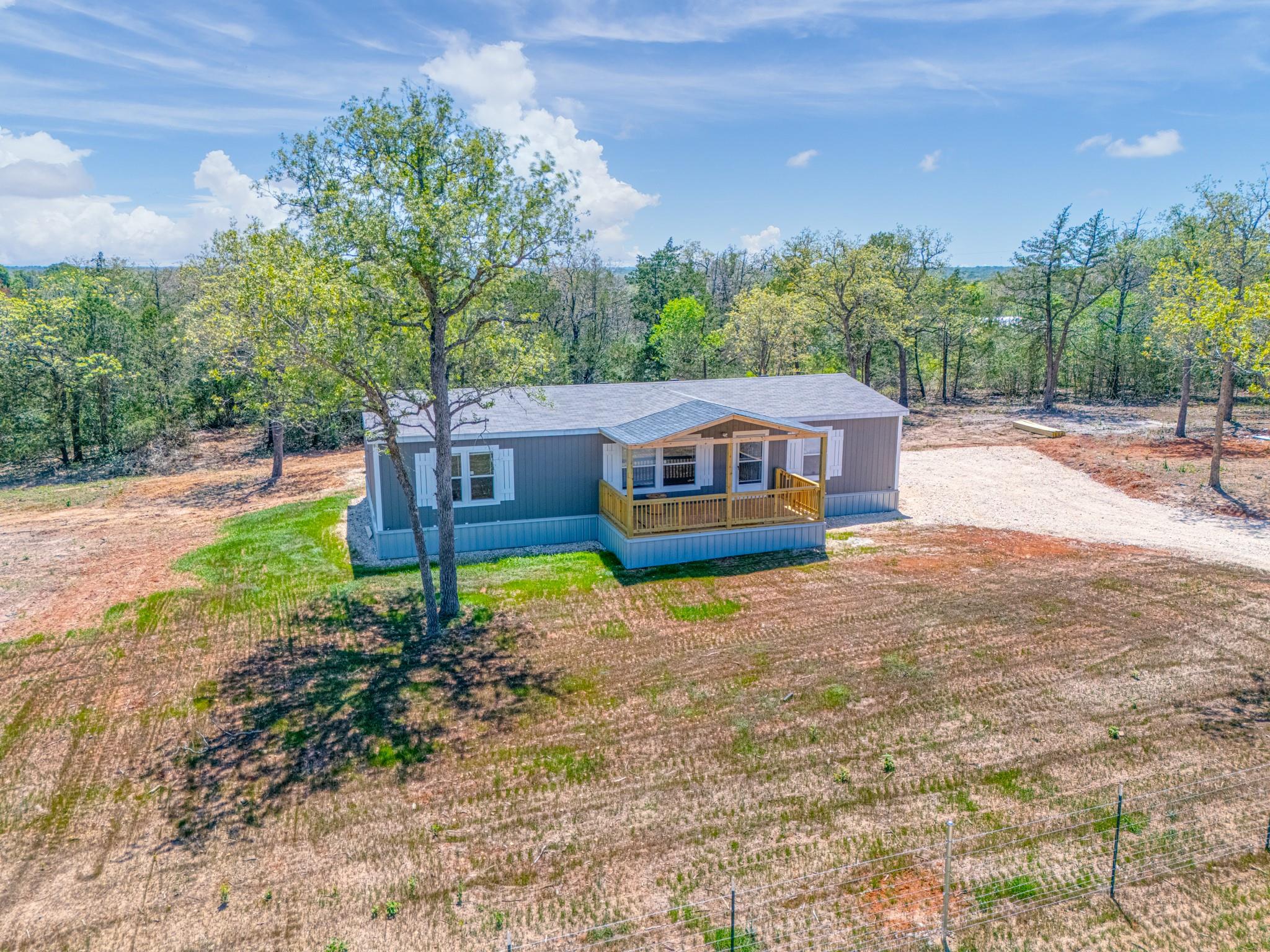 119 Milam Ln Property Photo