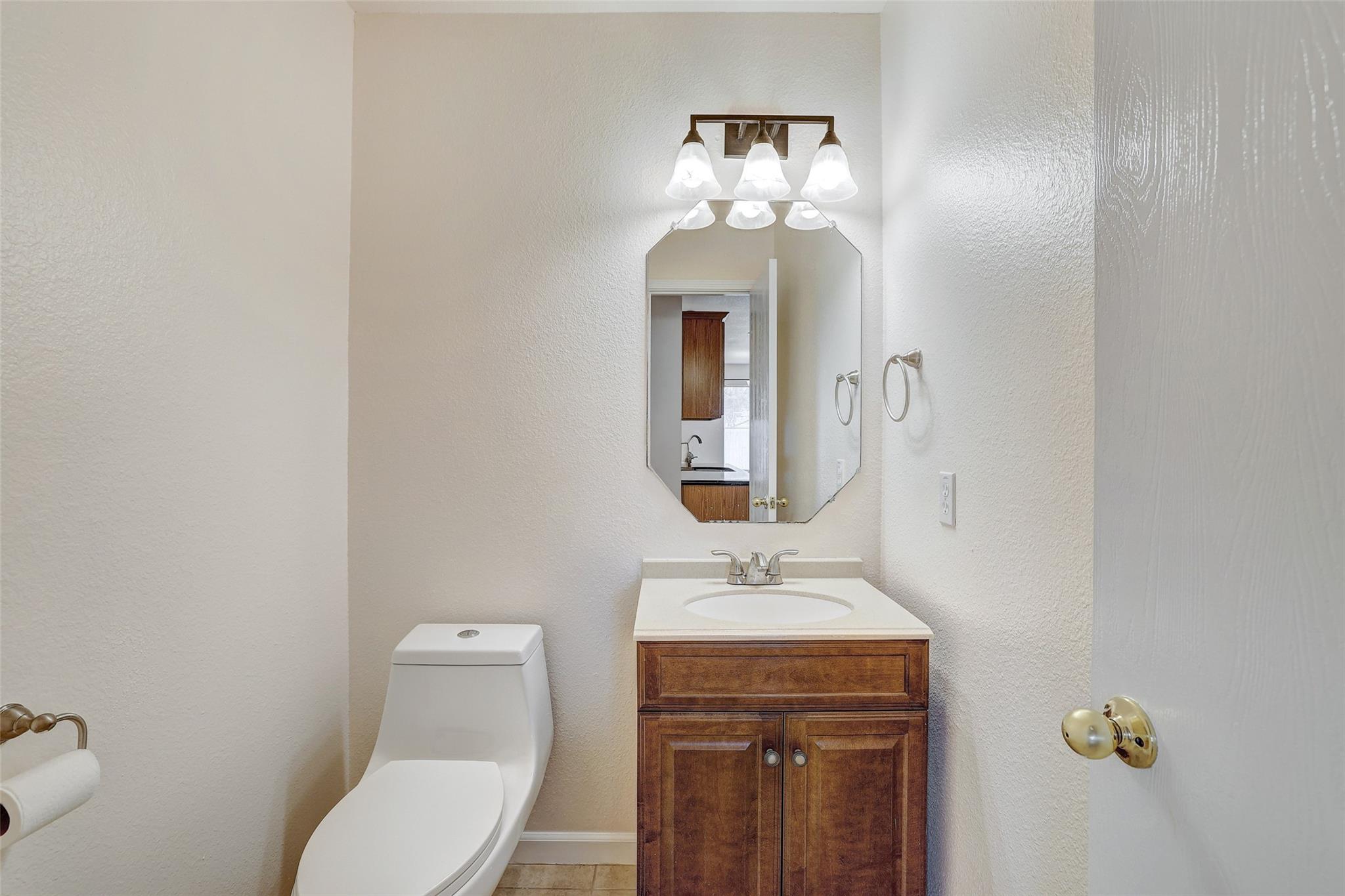 5006 Daymon Ct Property Photo 11
