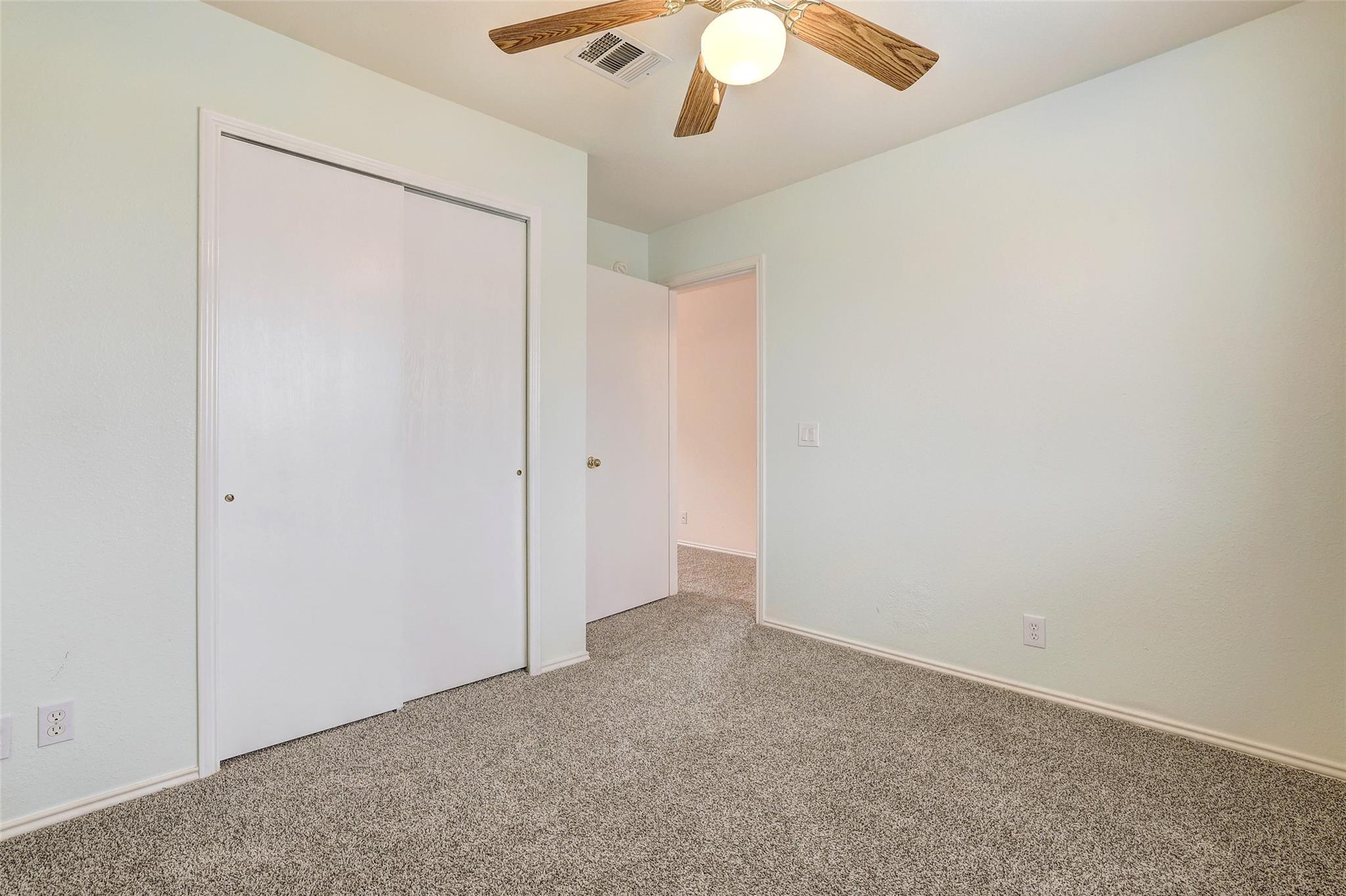 5006 Daymon Ct Property Photo 18