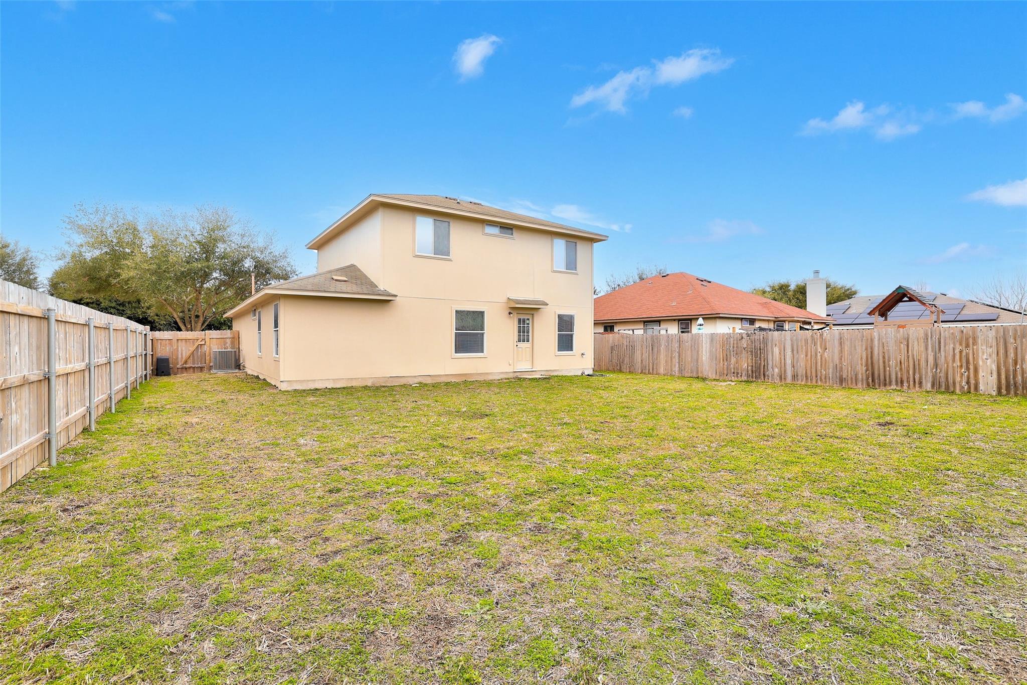 5006 Daymon Ct Property Photo 23