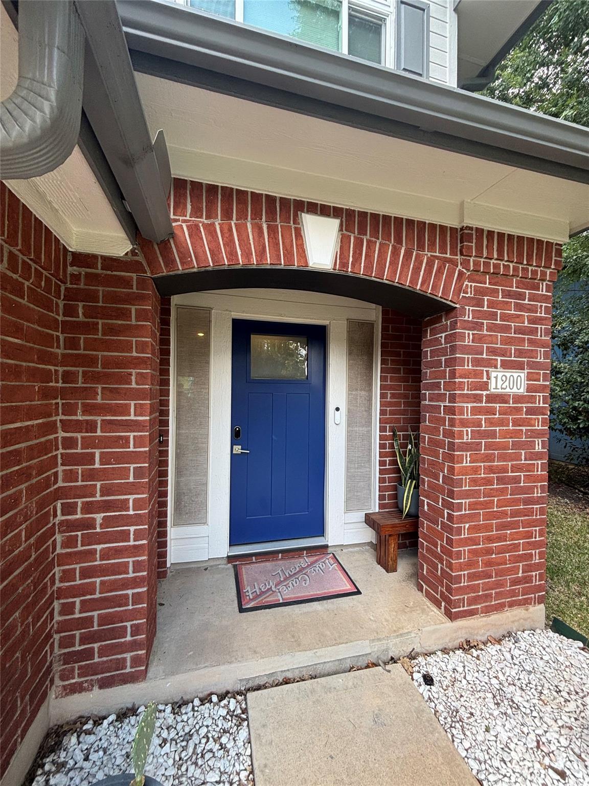 1200 Tetbury Ln Property Photo 3