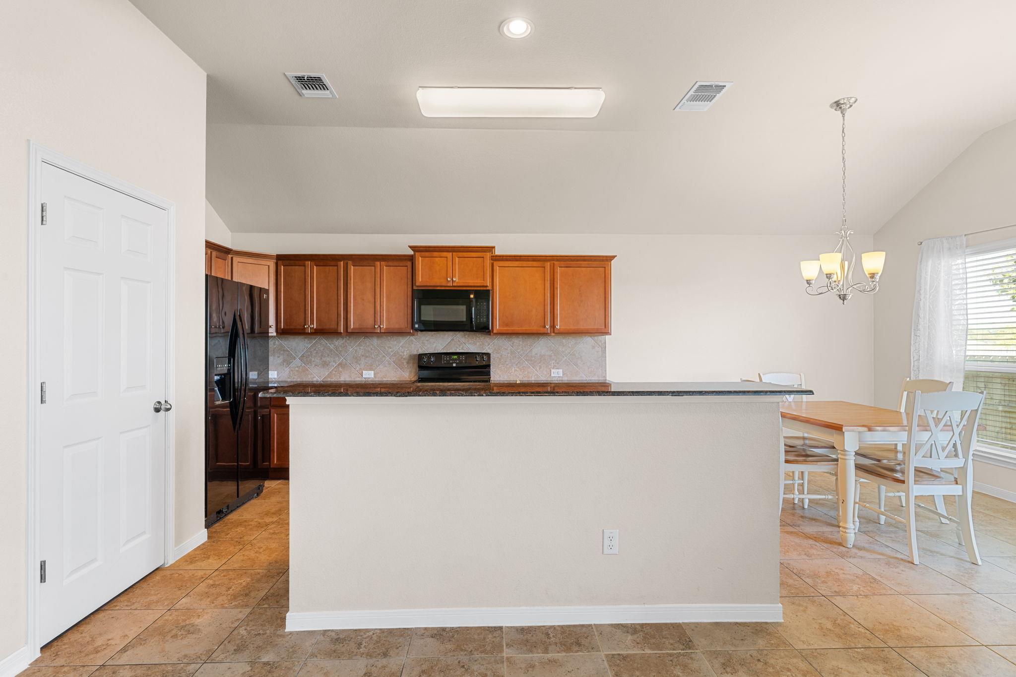 428 Parkfield Ln Property Photo 11