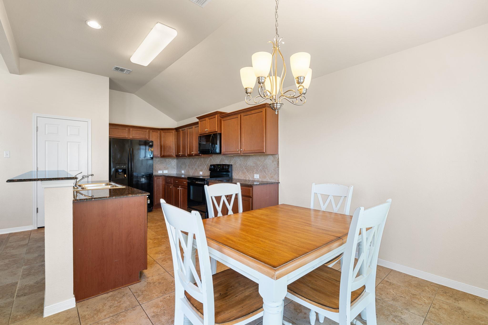 428 Parkfield Ln Property Photo 15