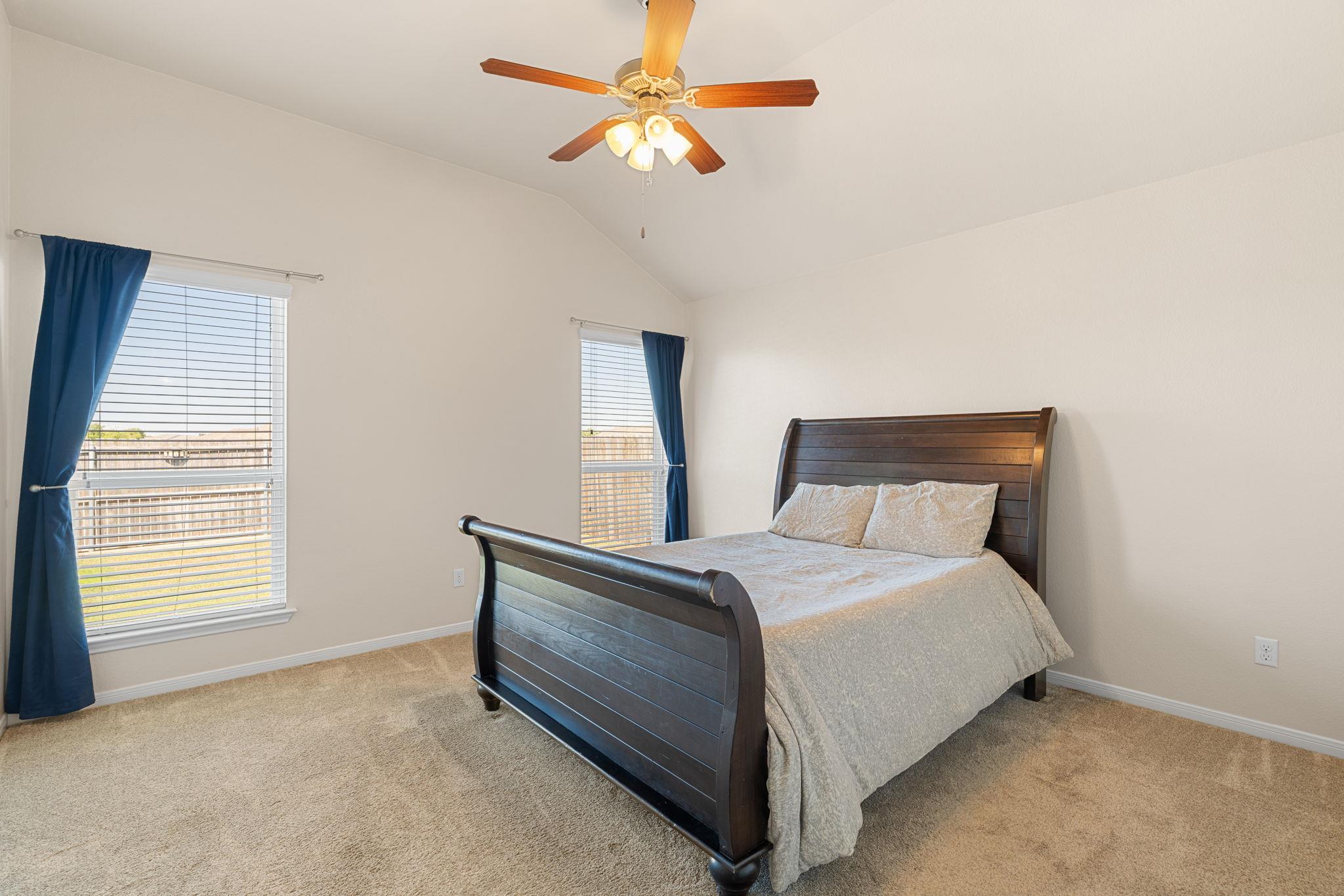 428 Parkfield Ln Property Photo 18