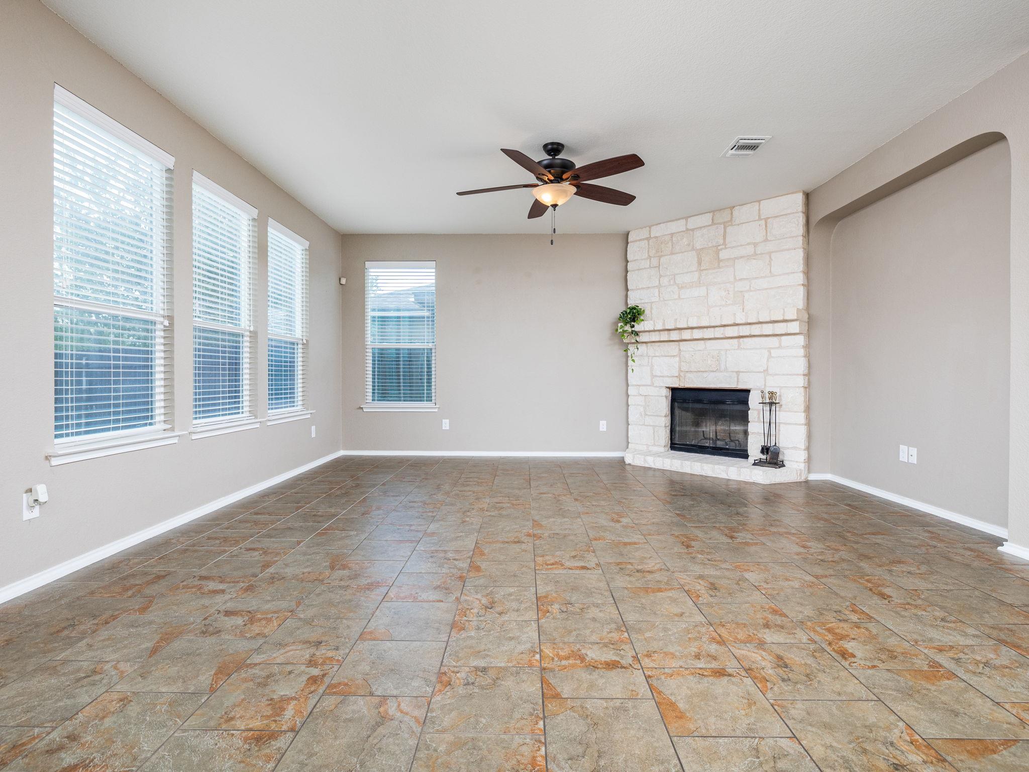13525 Abraham Lincoln St Property Photo 5