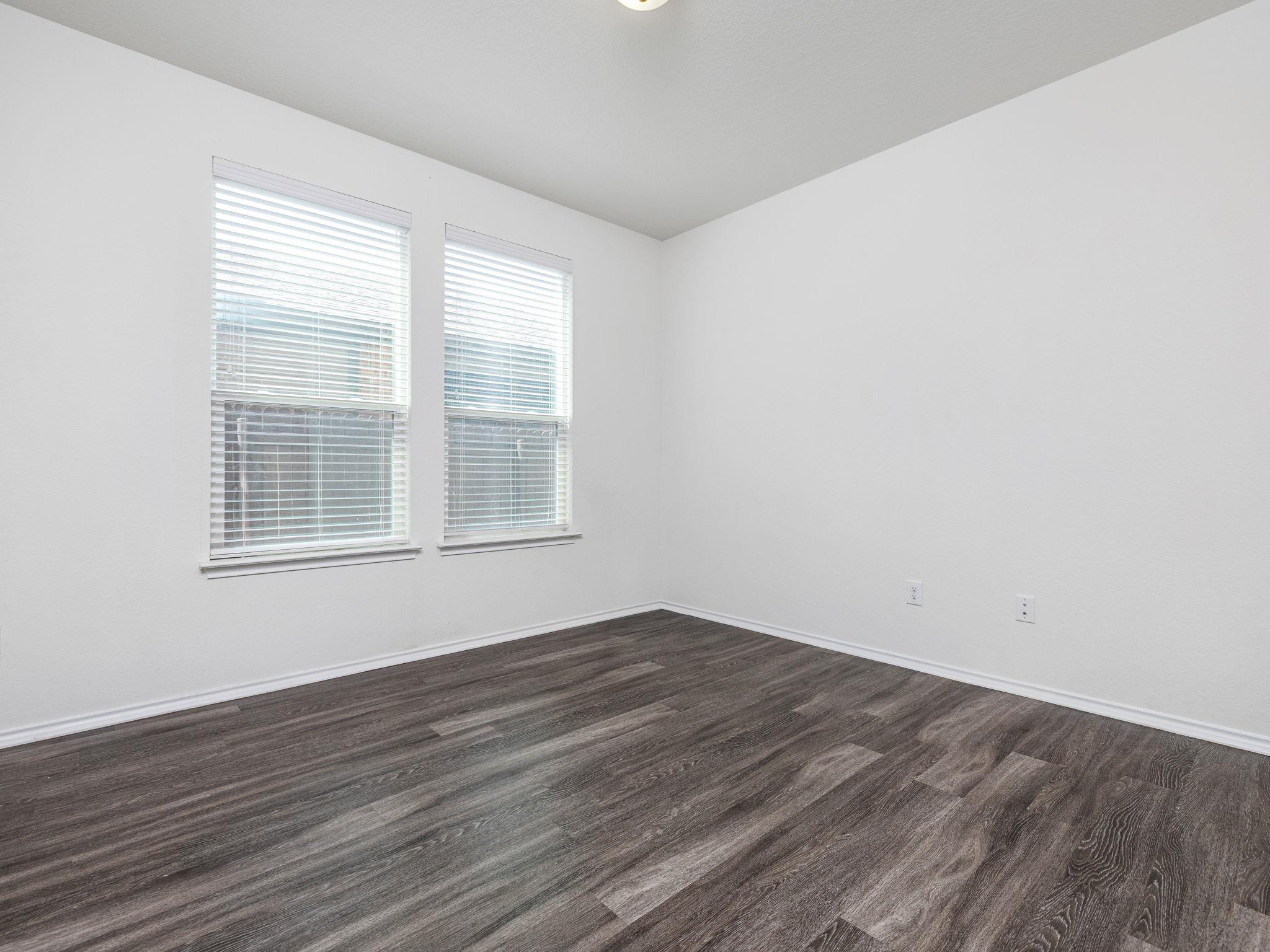 13525 Abraham Lincoln St Property Photo 11