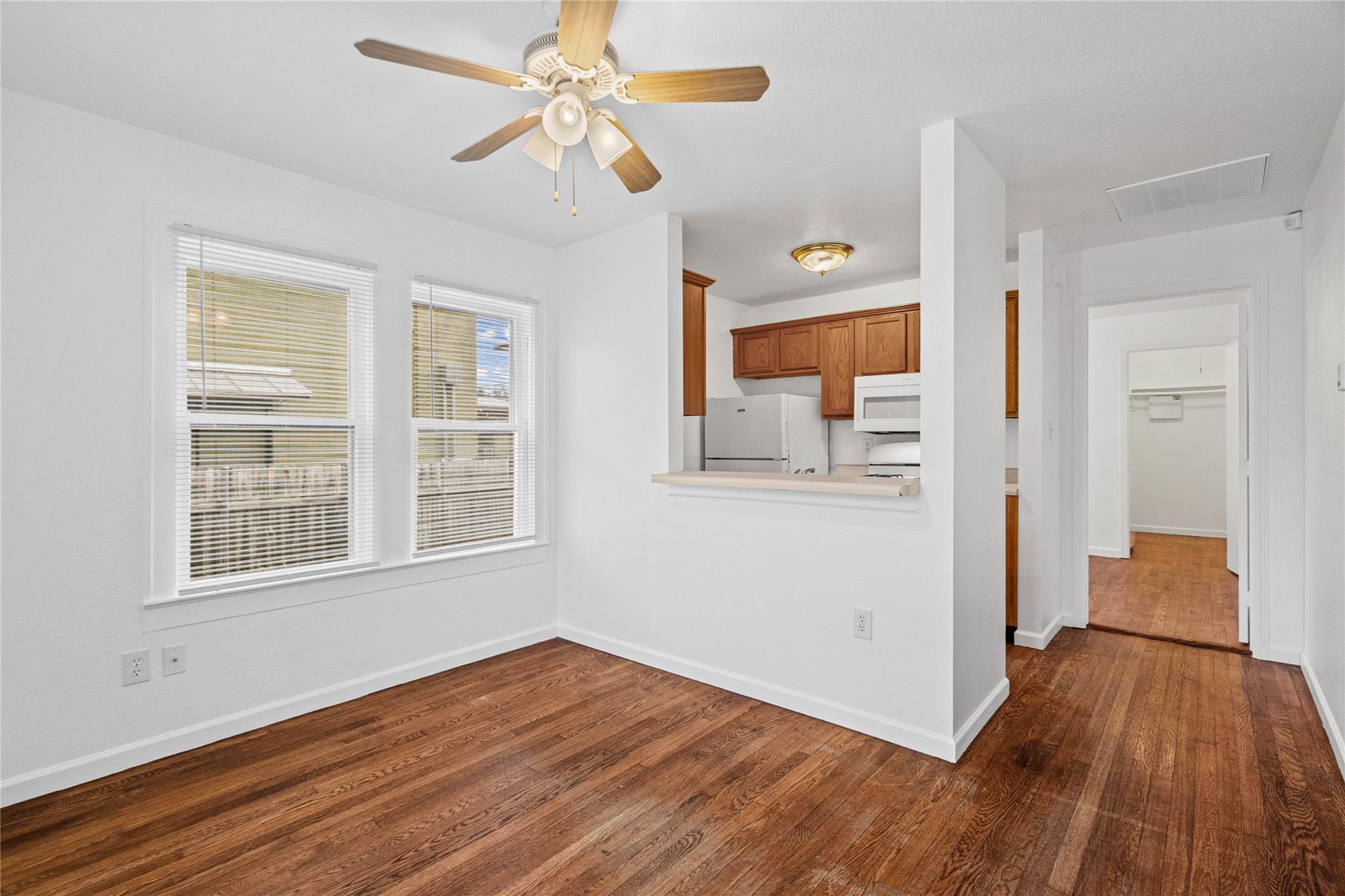 1307 Concho St #a Property Photo 4