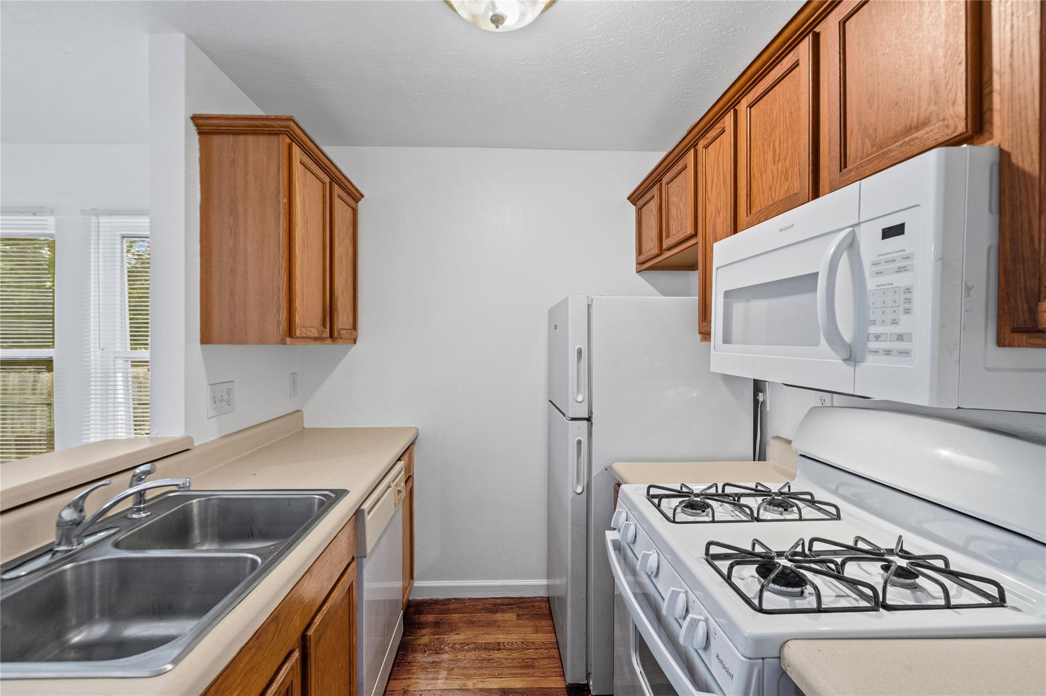 1307 Concho St #a Property Photo 6