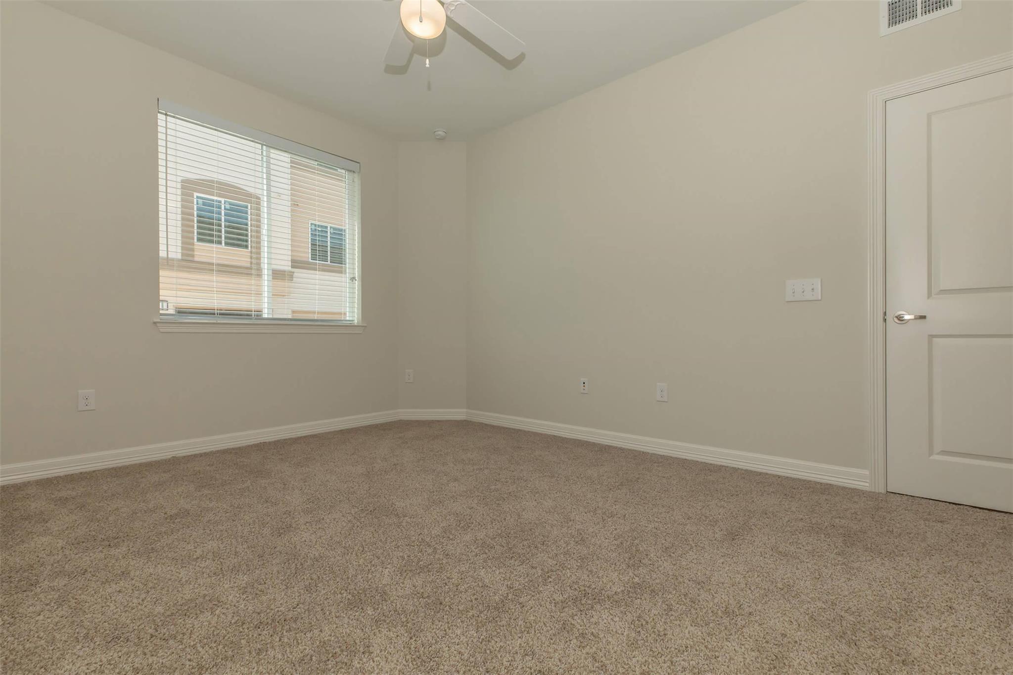 1201 W Whitestone Blvd Blvd #k-203 Property Photo 7