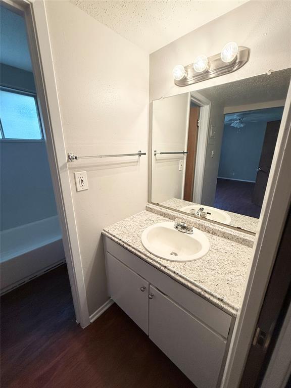 308 E 34th St #201 Property Photo 9