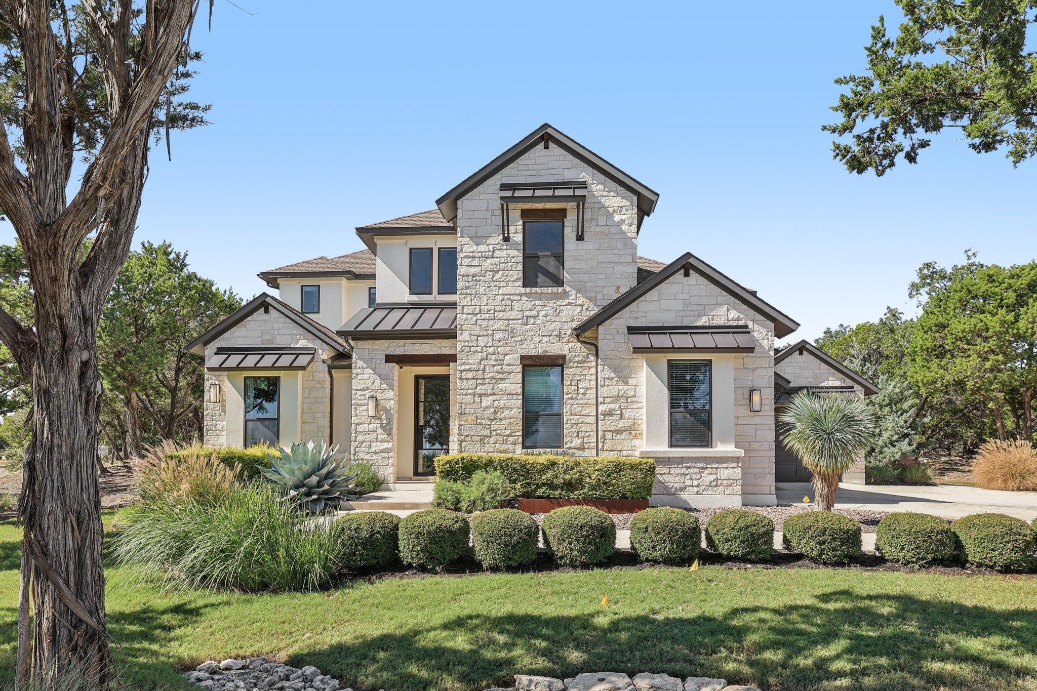 19316 Splendor Ct Property Photo 1