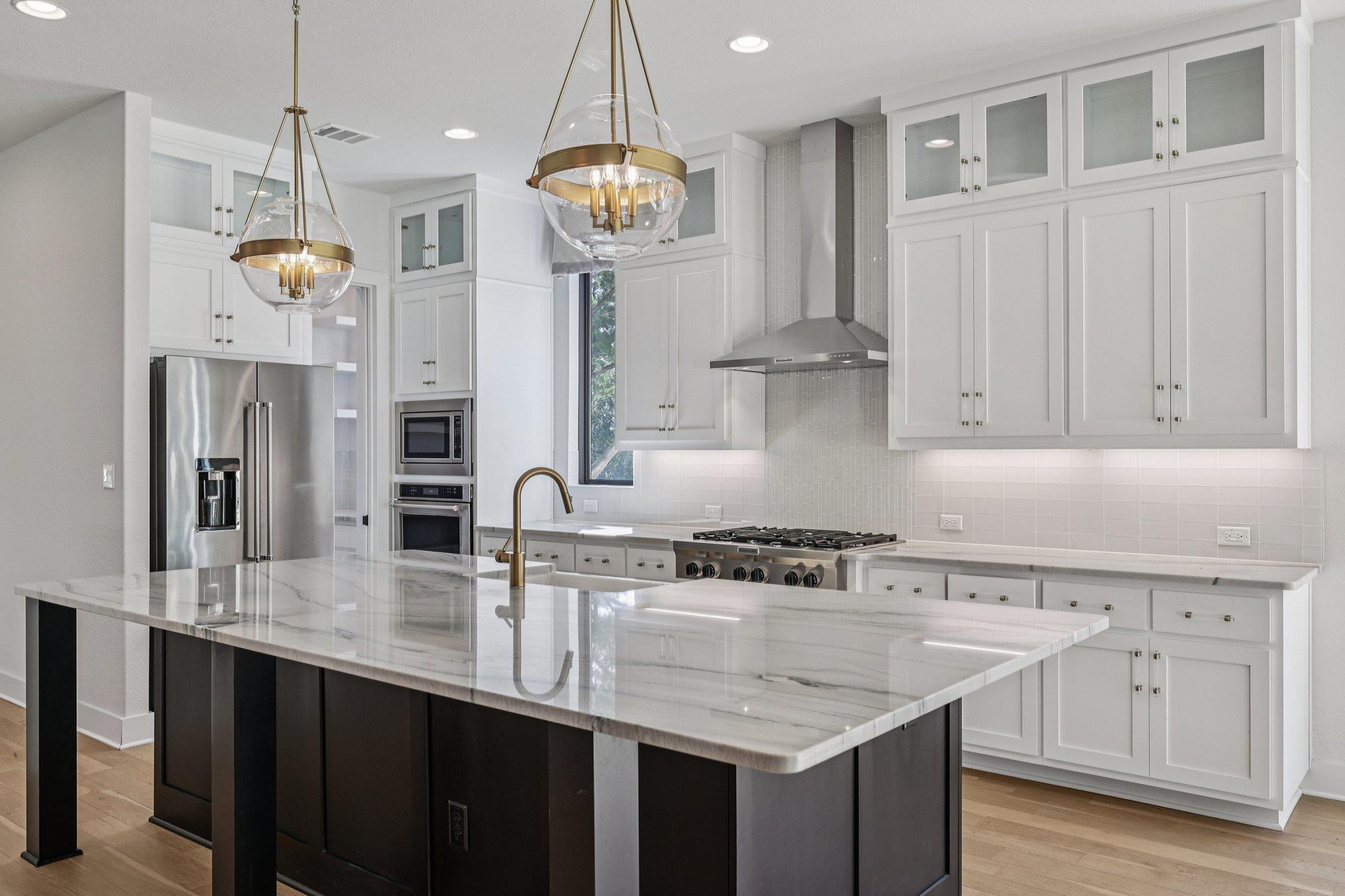 19316 Splendor Ct Property Photo 12