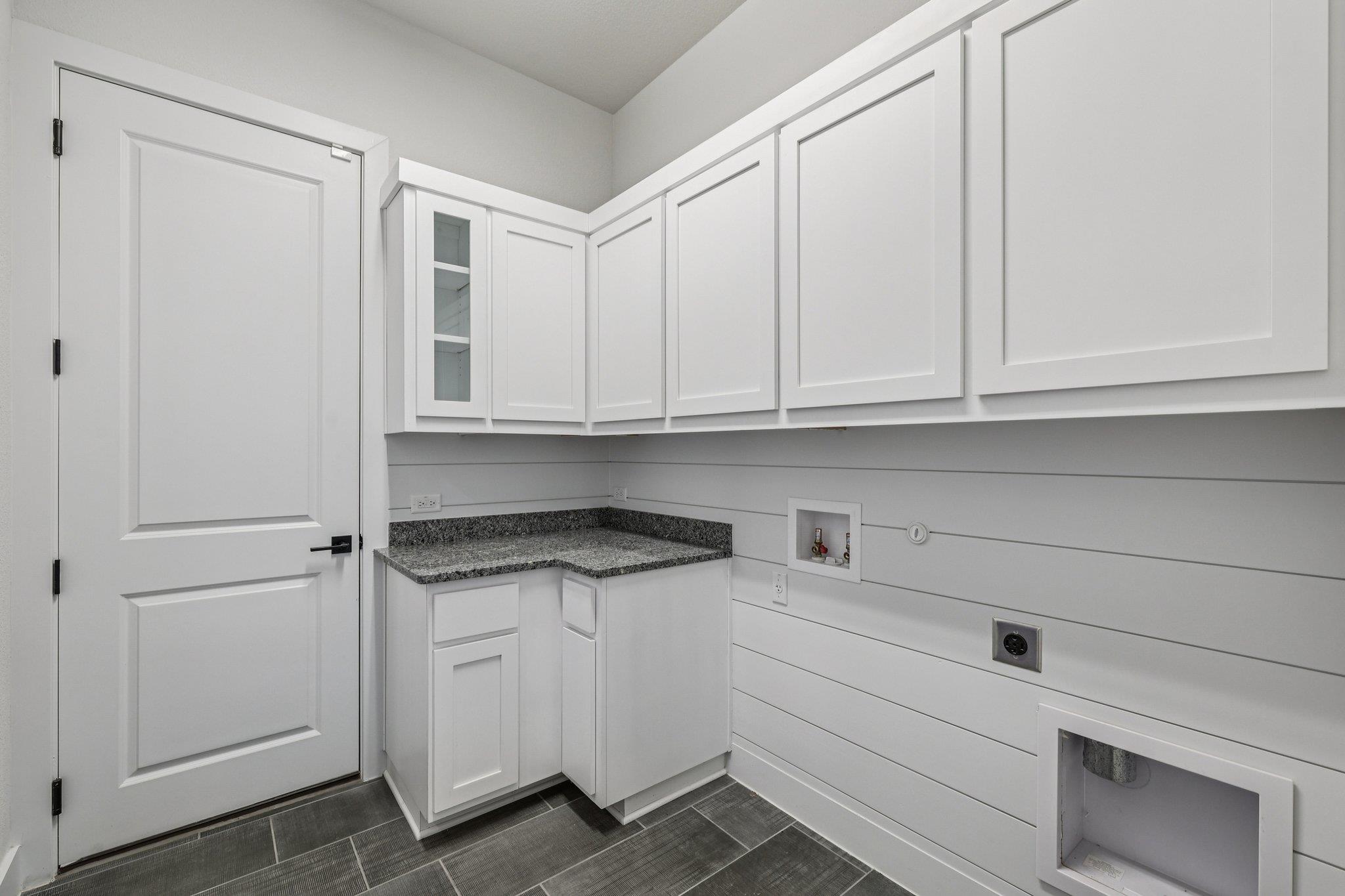 19316 Splendor Ct Property Photo 22