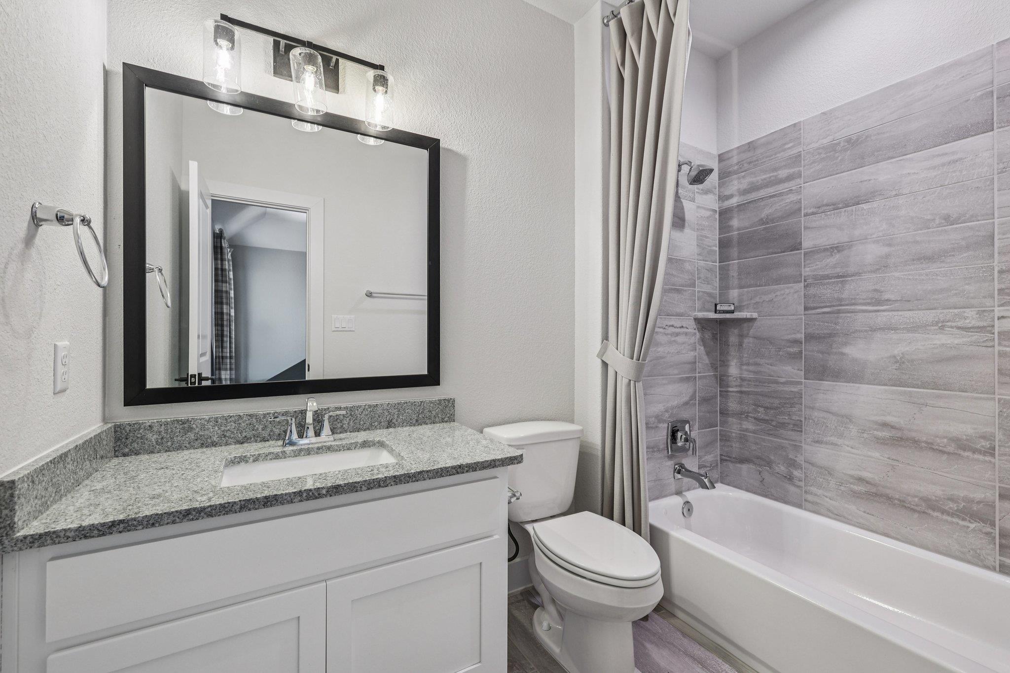 19316 Splendor Ct Property Photo 33