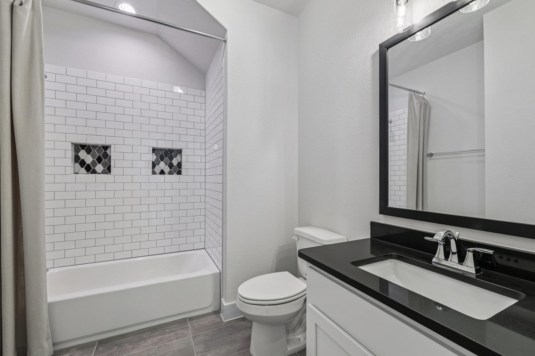 19316 Splendor Ct Property Photo 35