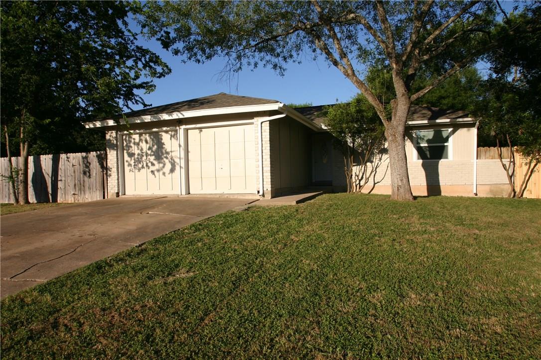 7209 Shadywood Dr Property Photo 1