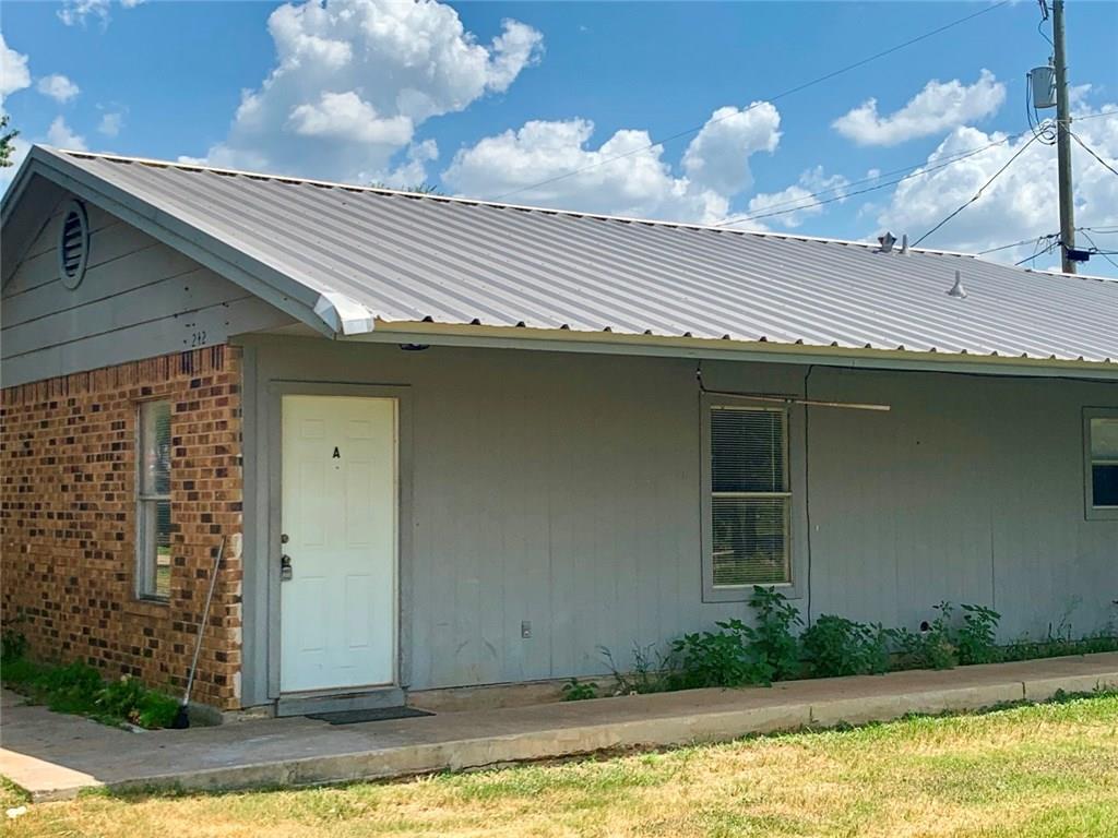 212 Monterrey St B Property Photo