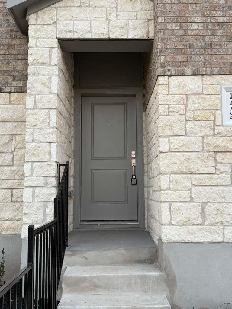 17704 Sage Thrasher Dr Property Photo 3
