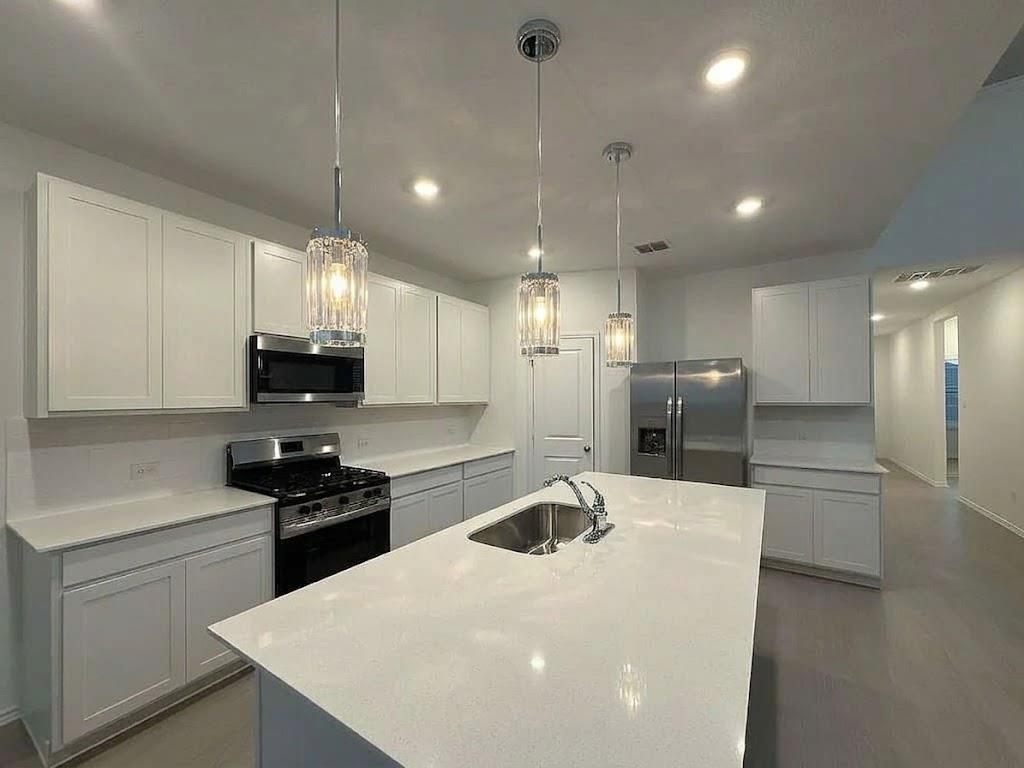 17704 Sage Thrasher Dr Property Photo 9