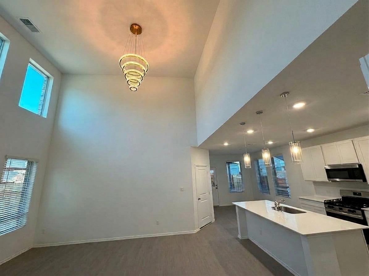 17704 Sage Thrasher Dr Property Photo 10